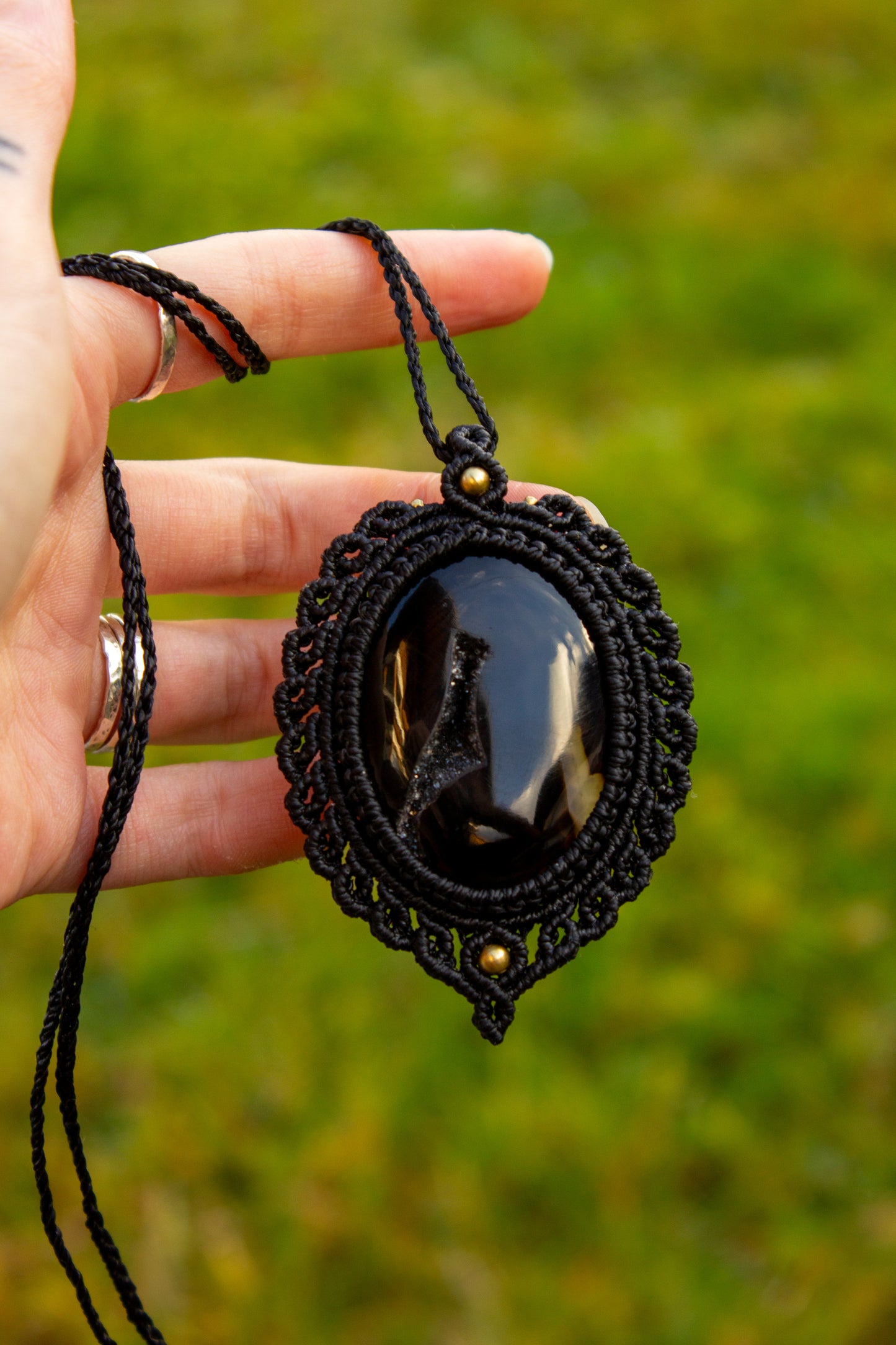 Druzy Onyx • macrame necklace