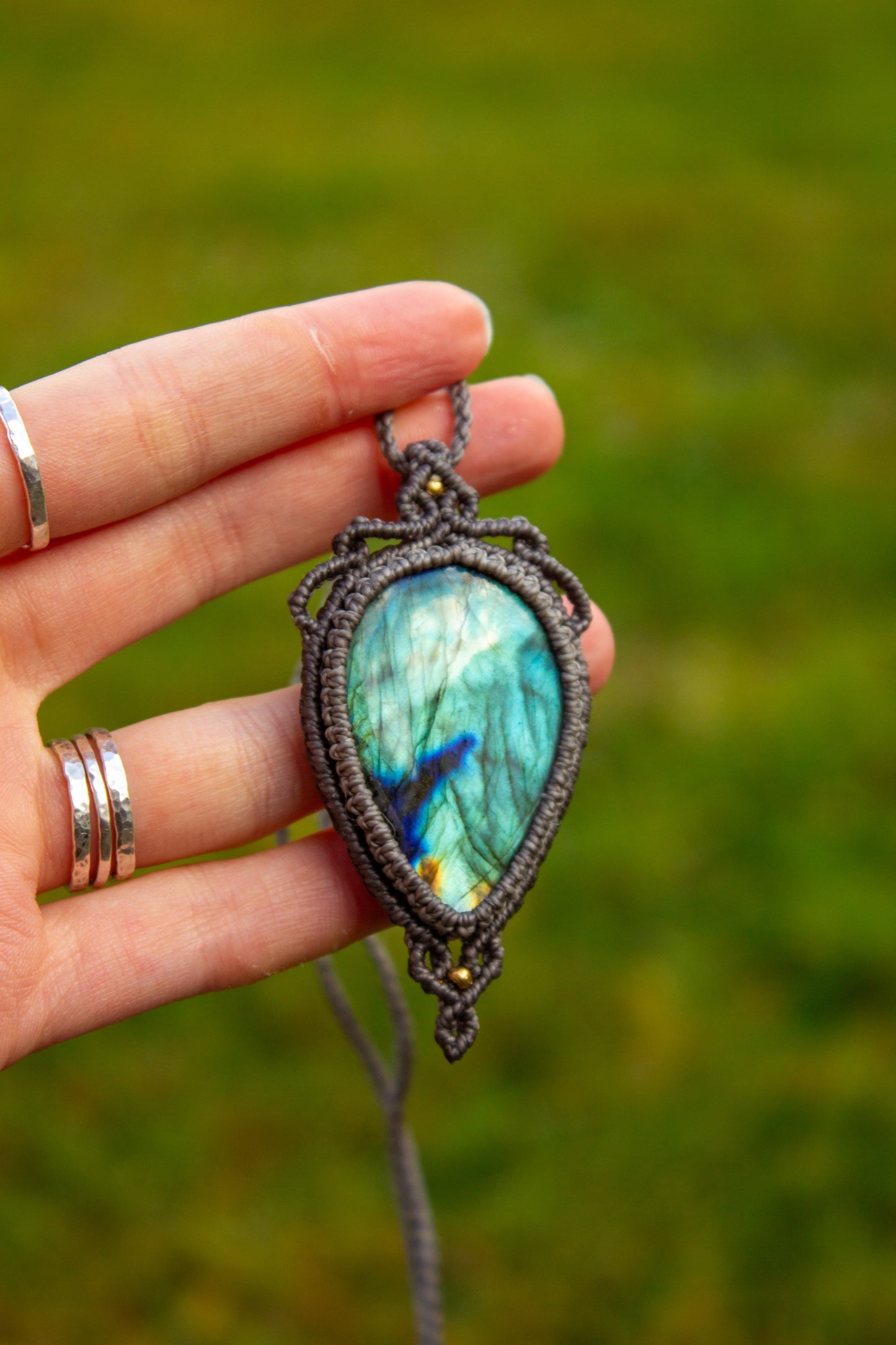 Labradorite • macrame necklace