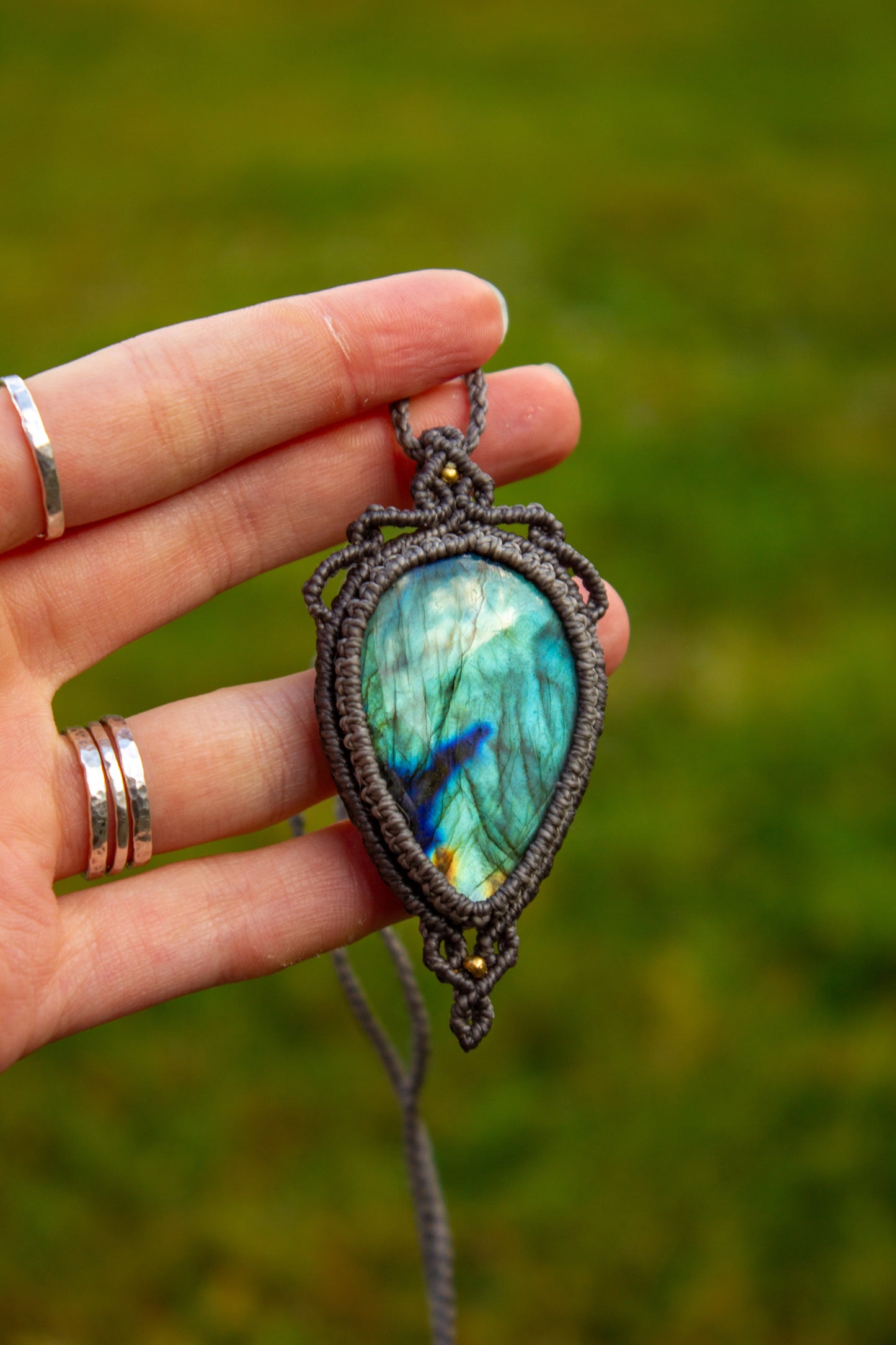 Labradorite • macrame necklace