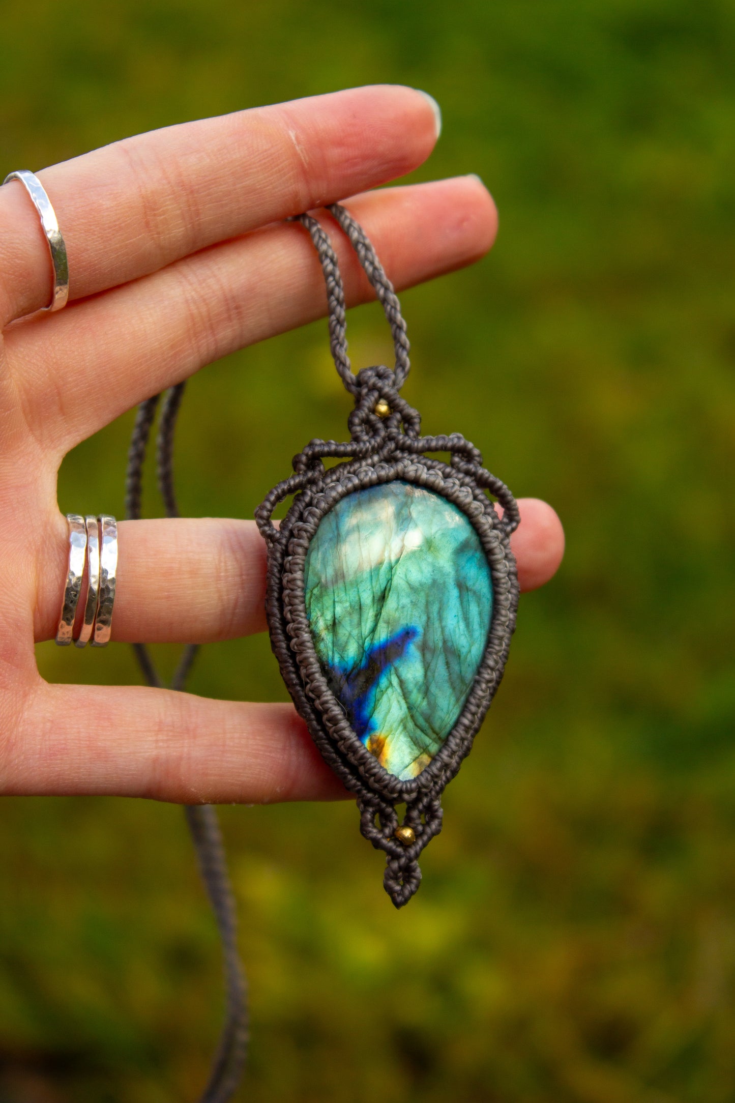 Labradorite • macrame necklace
