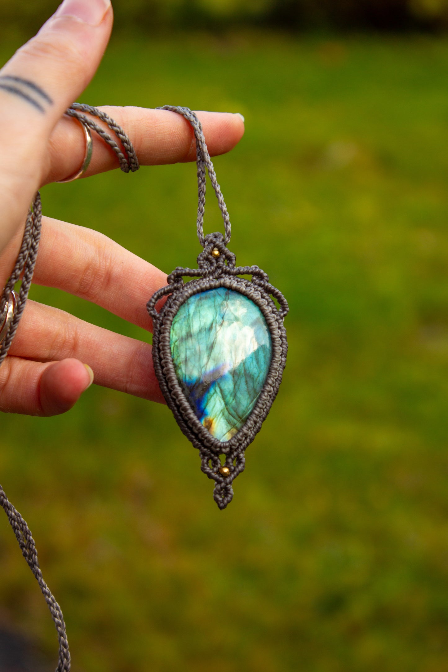 Labradorite • macrame necklace