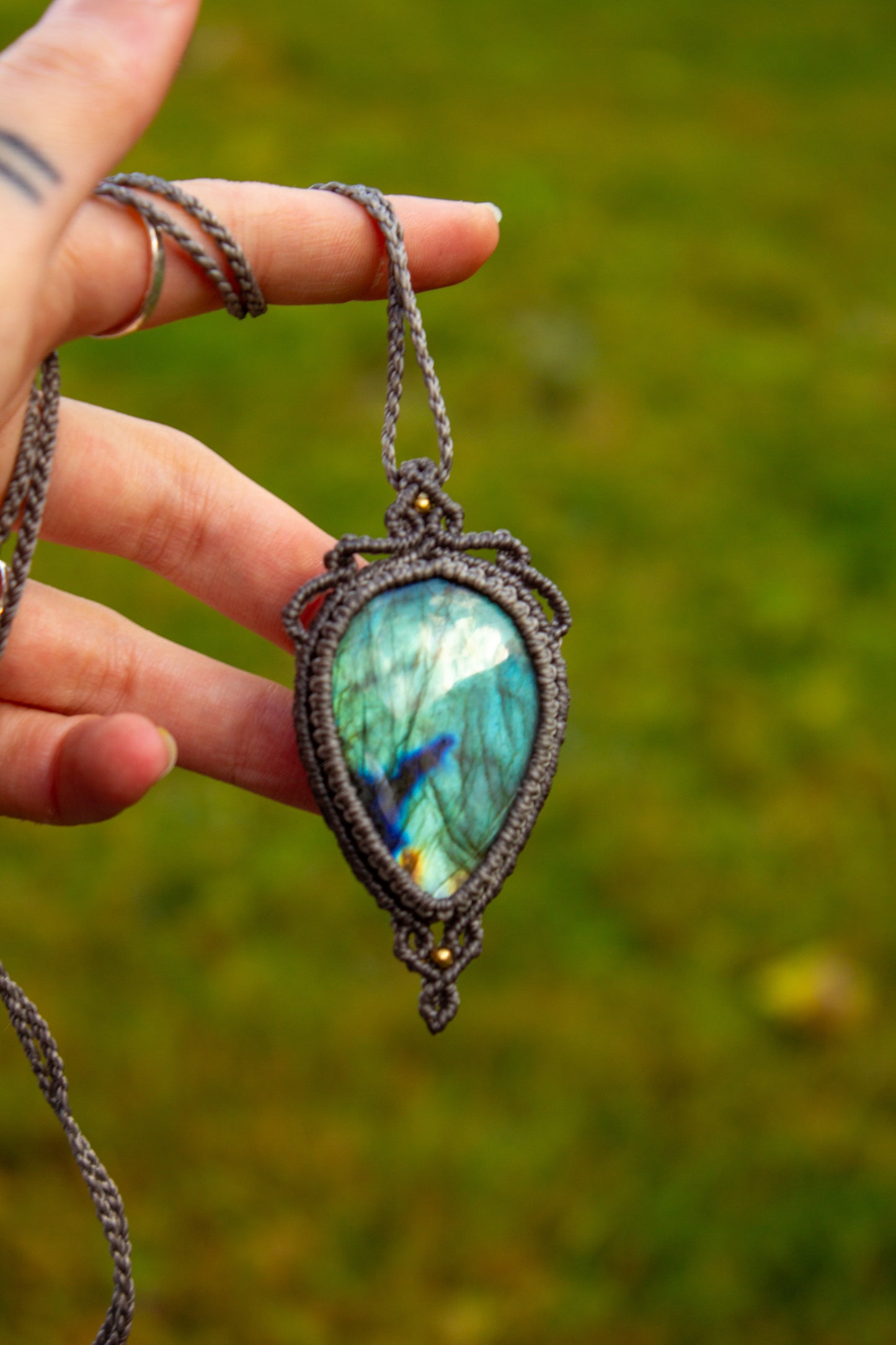 Labradorite • macrame necklace