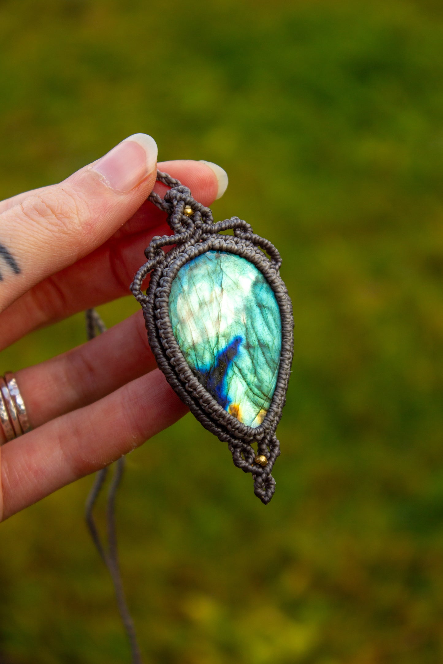 Labradorite • macrame necklace
