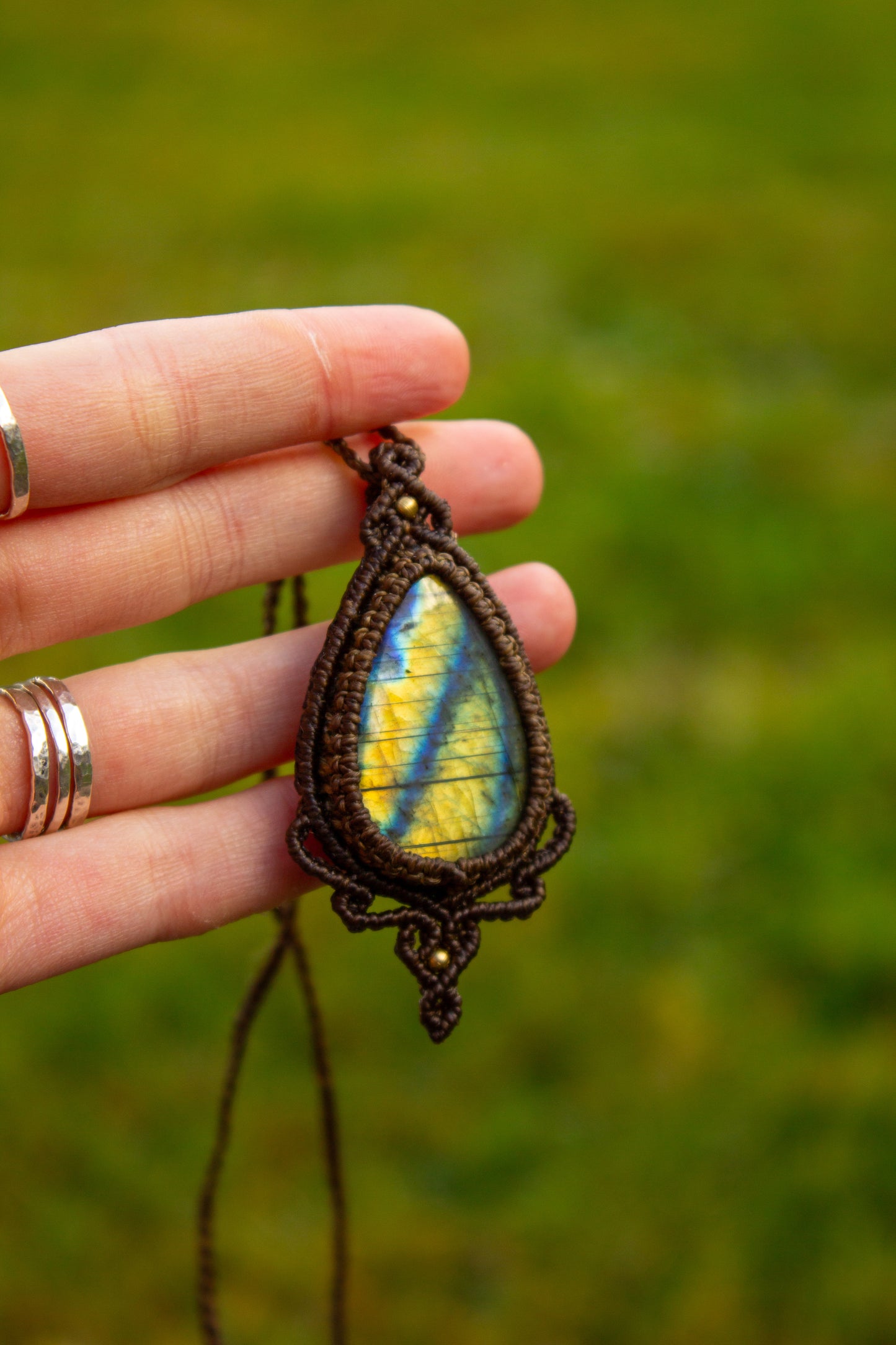 Labradorite • macrame necklace