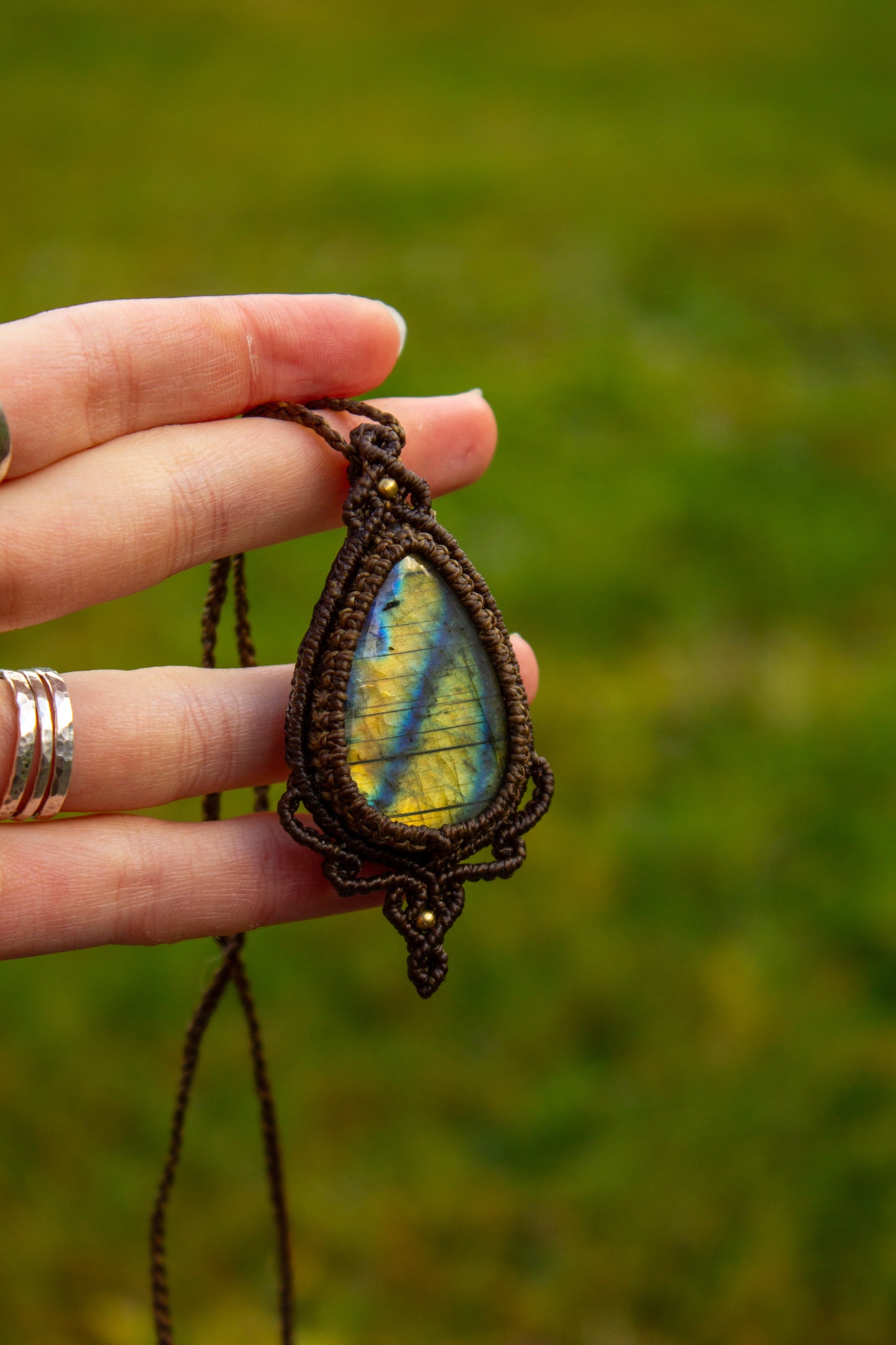 Labradorite • macrame necklace