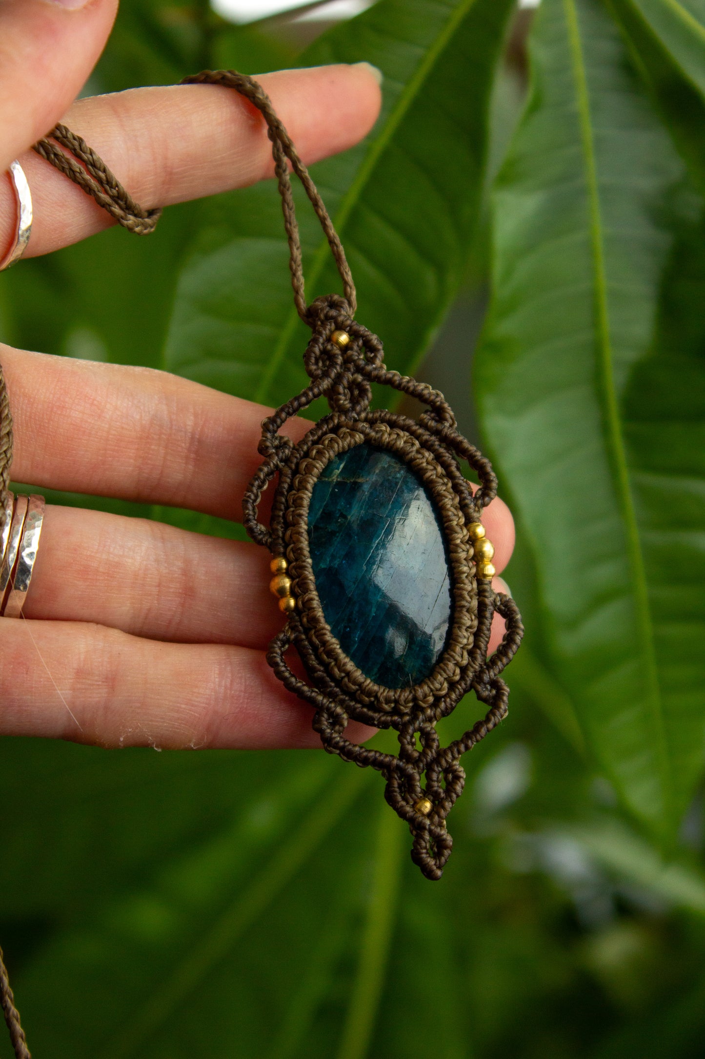 Apatite • macrame necklace