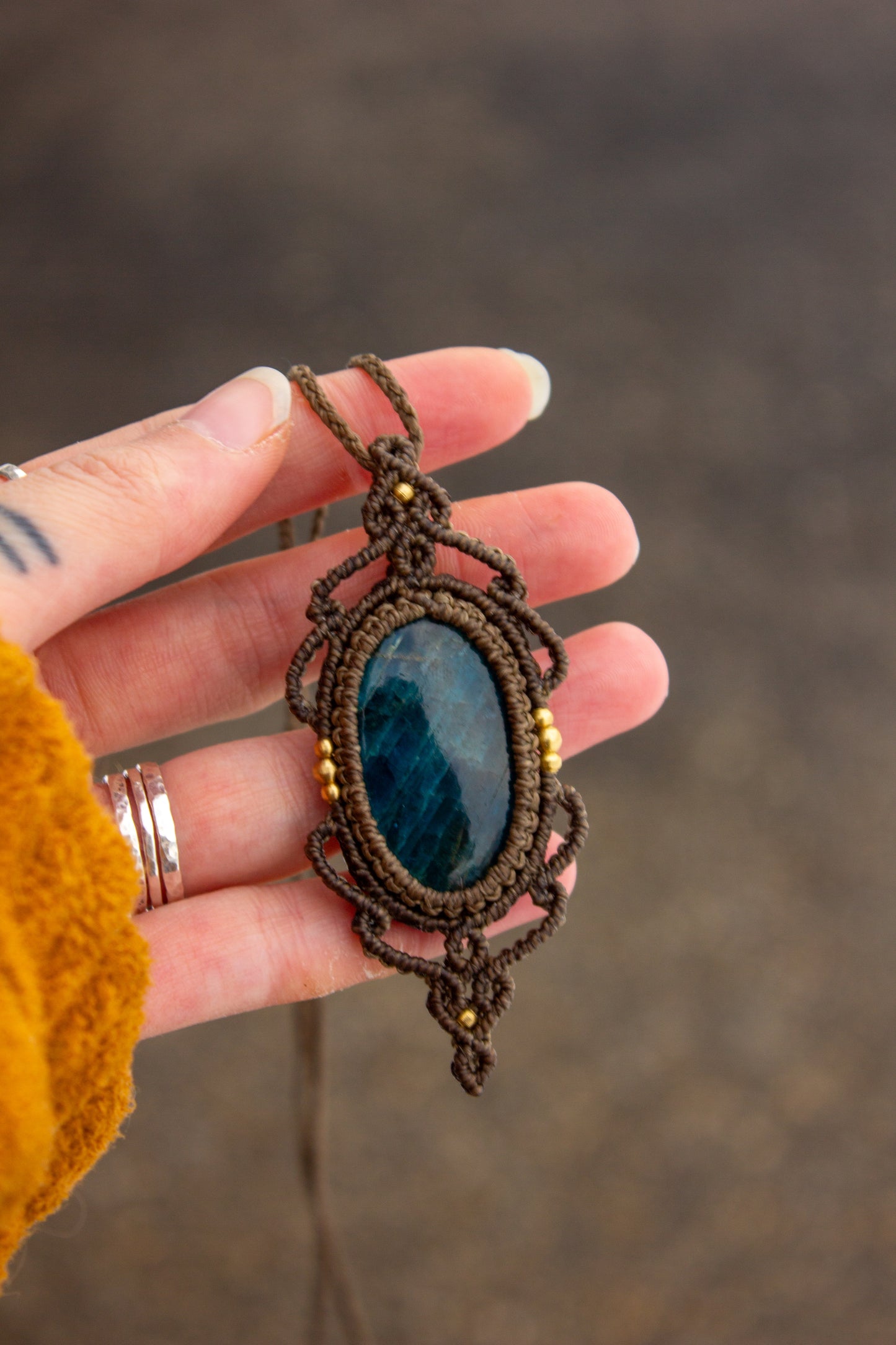 Apatite • macrame necklace