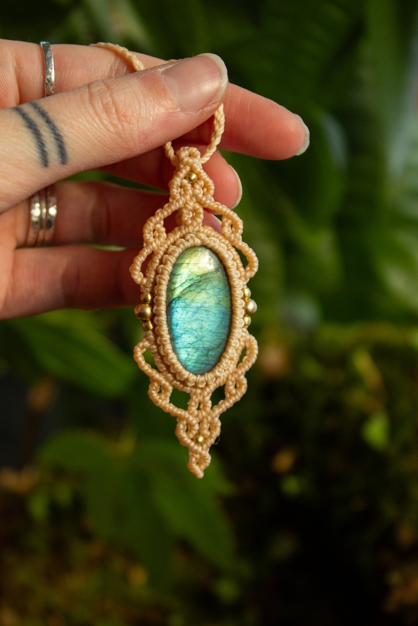 Labradorite • macrame necklace