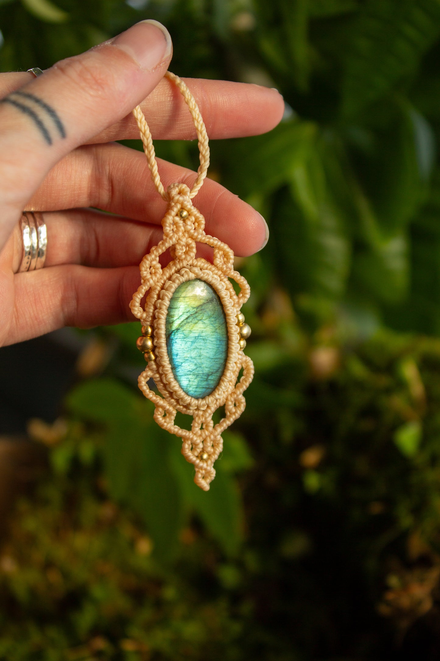Labradorite • macrame necklace