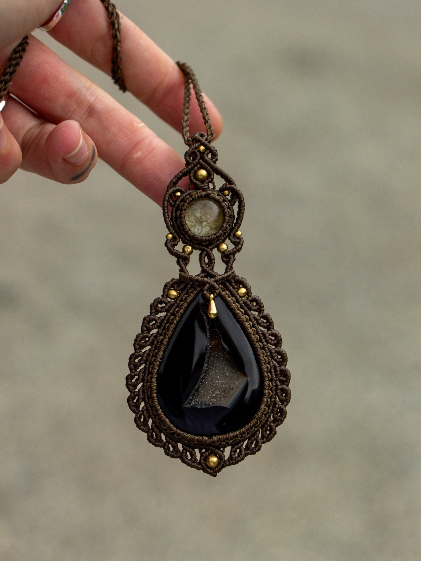 Lodolite & Black Onyx macrame necklace