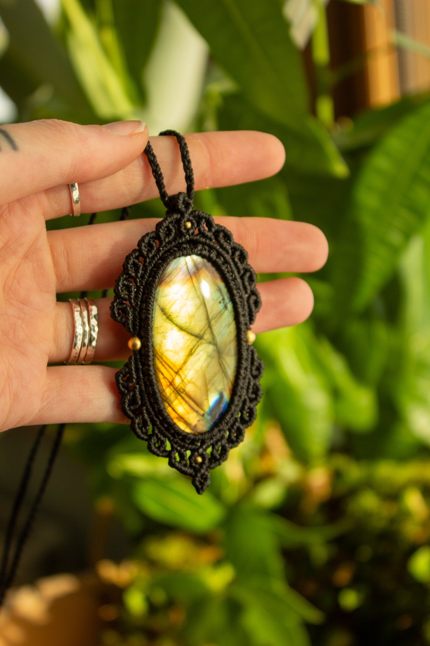 Labradorite • macrame necklace