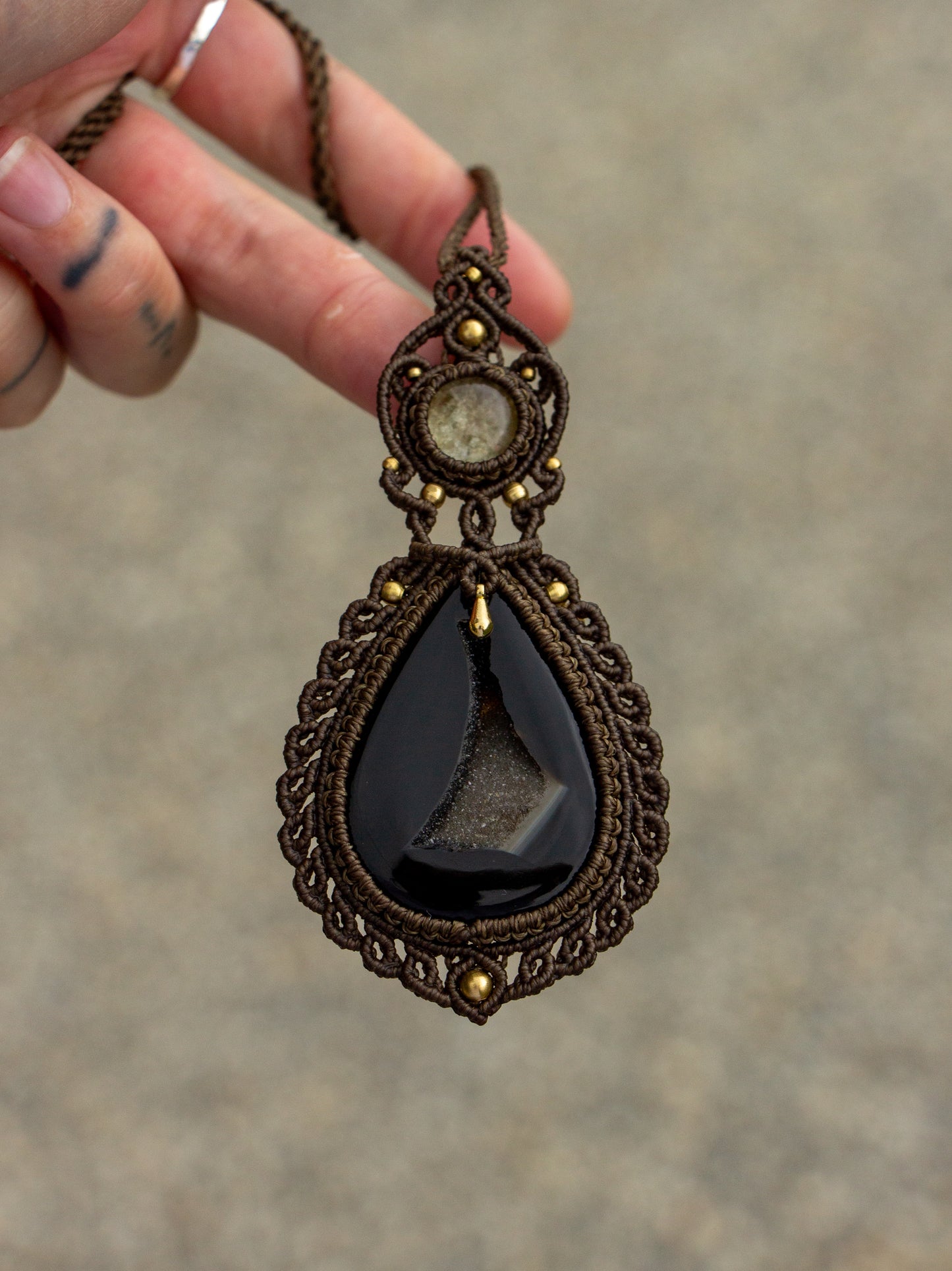 Lodolite & Black Onyx macrame necklace