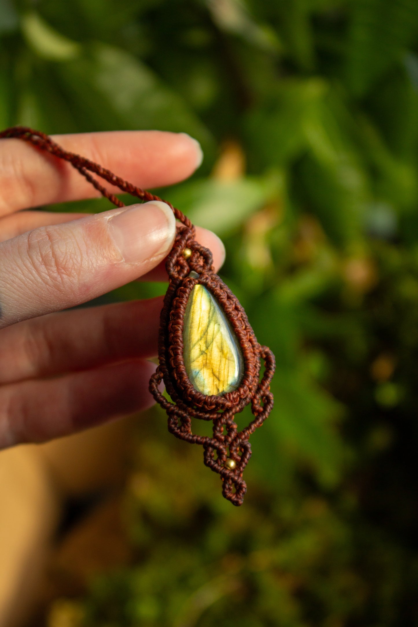 Labradorite • macrame necklace
