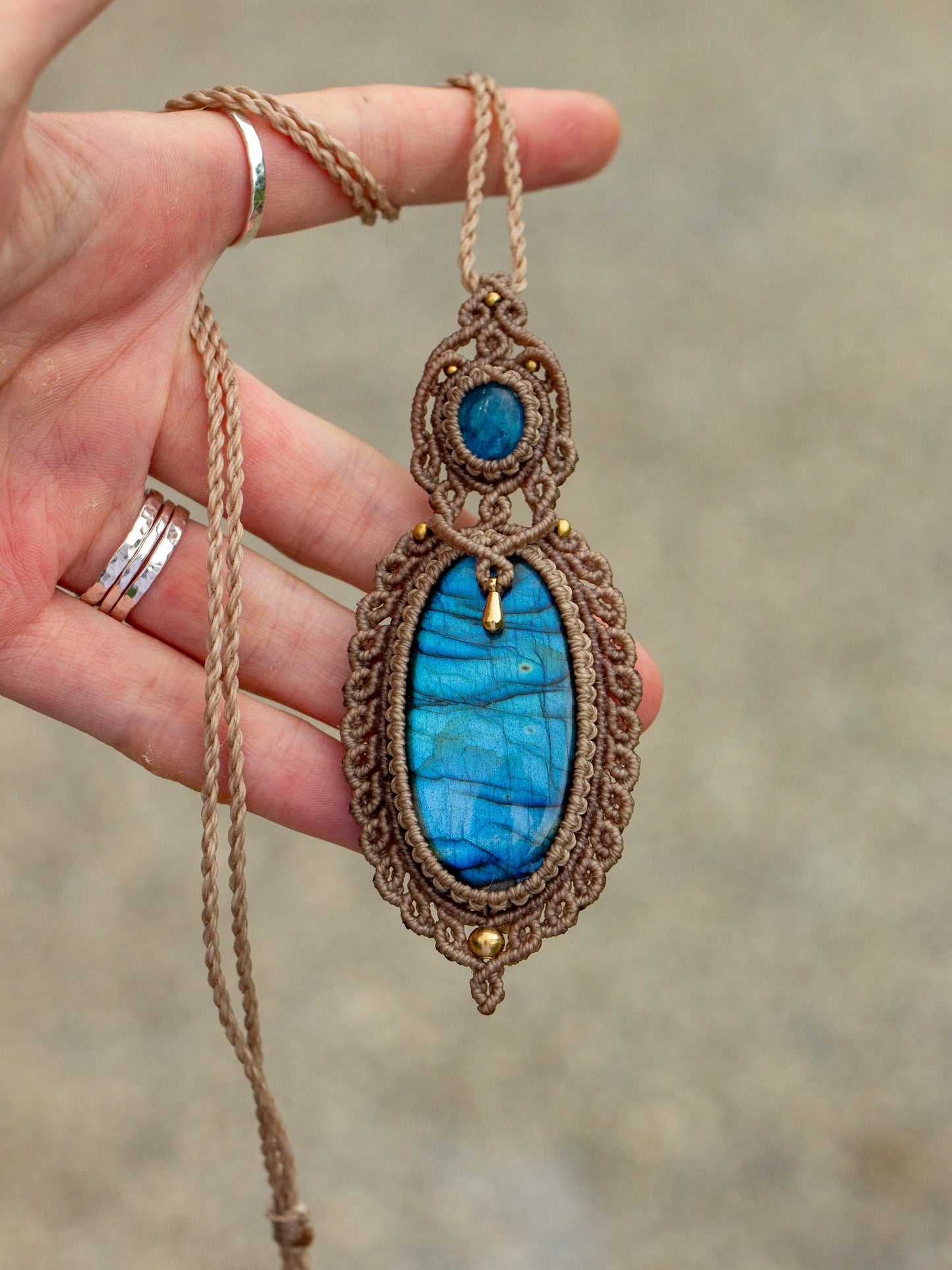 Apatite & Labradorite macrame necklace