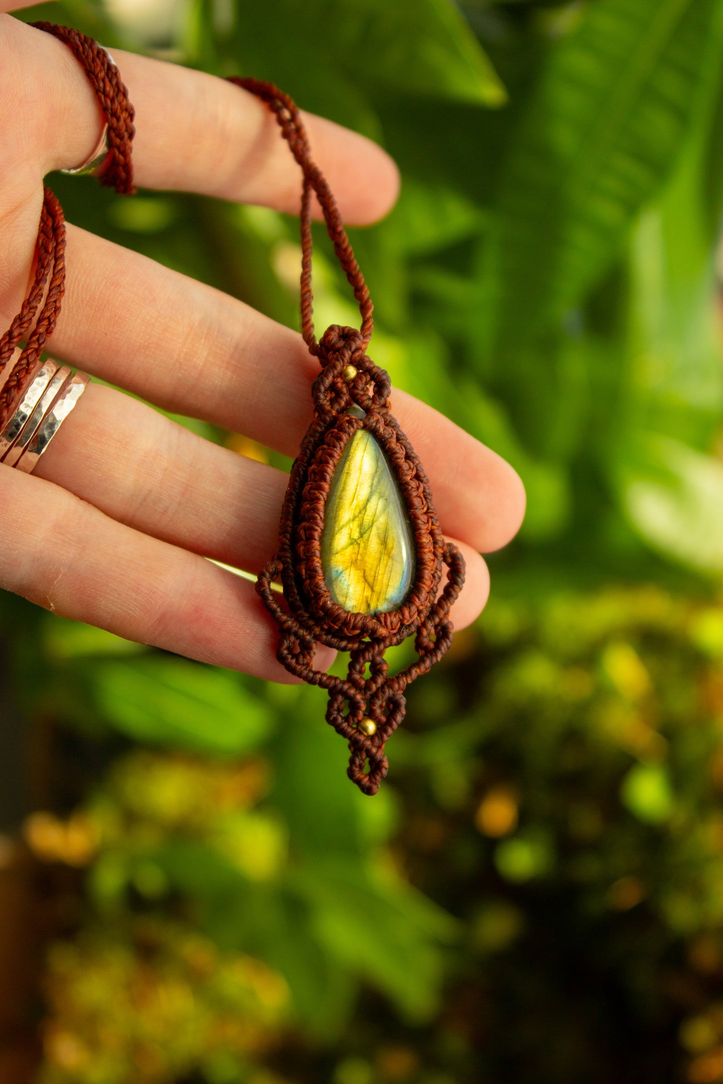 Labradorite • macrame necklace