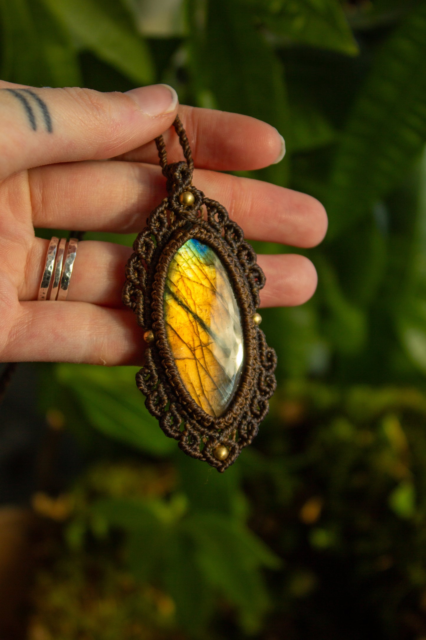 Labradorite • macrame necklace