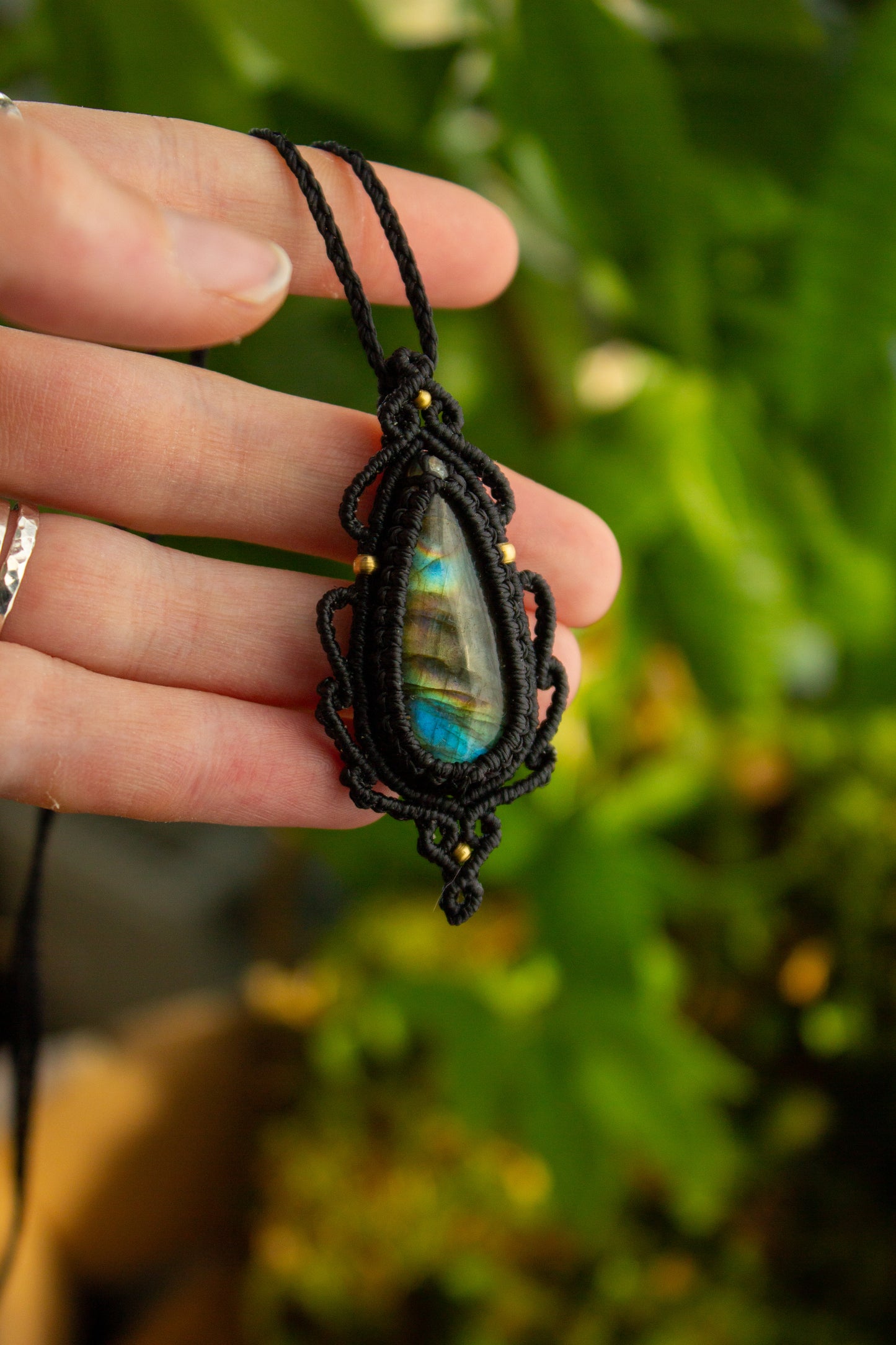 Labradorite • macrame necklace