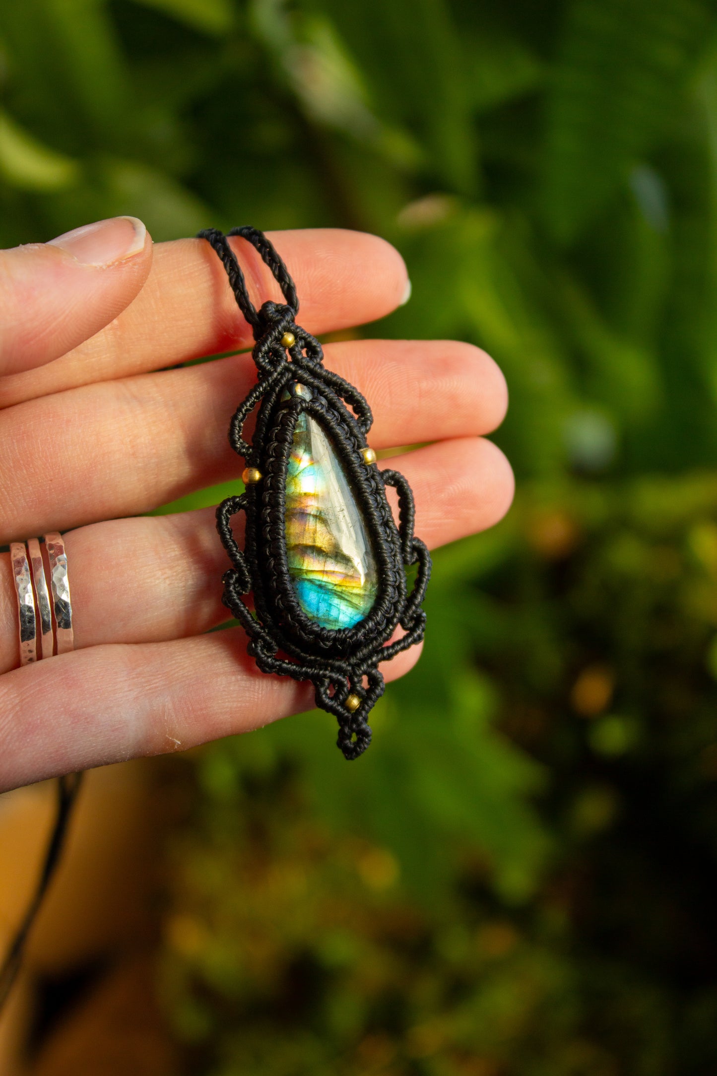 Labradorite • macrame necklace