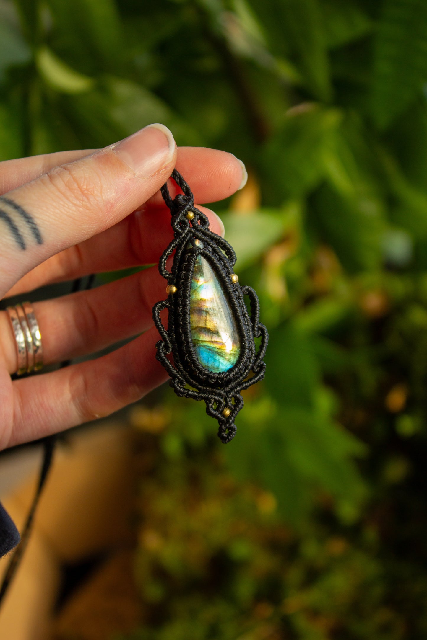 Labradorite • macrame necklace