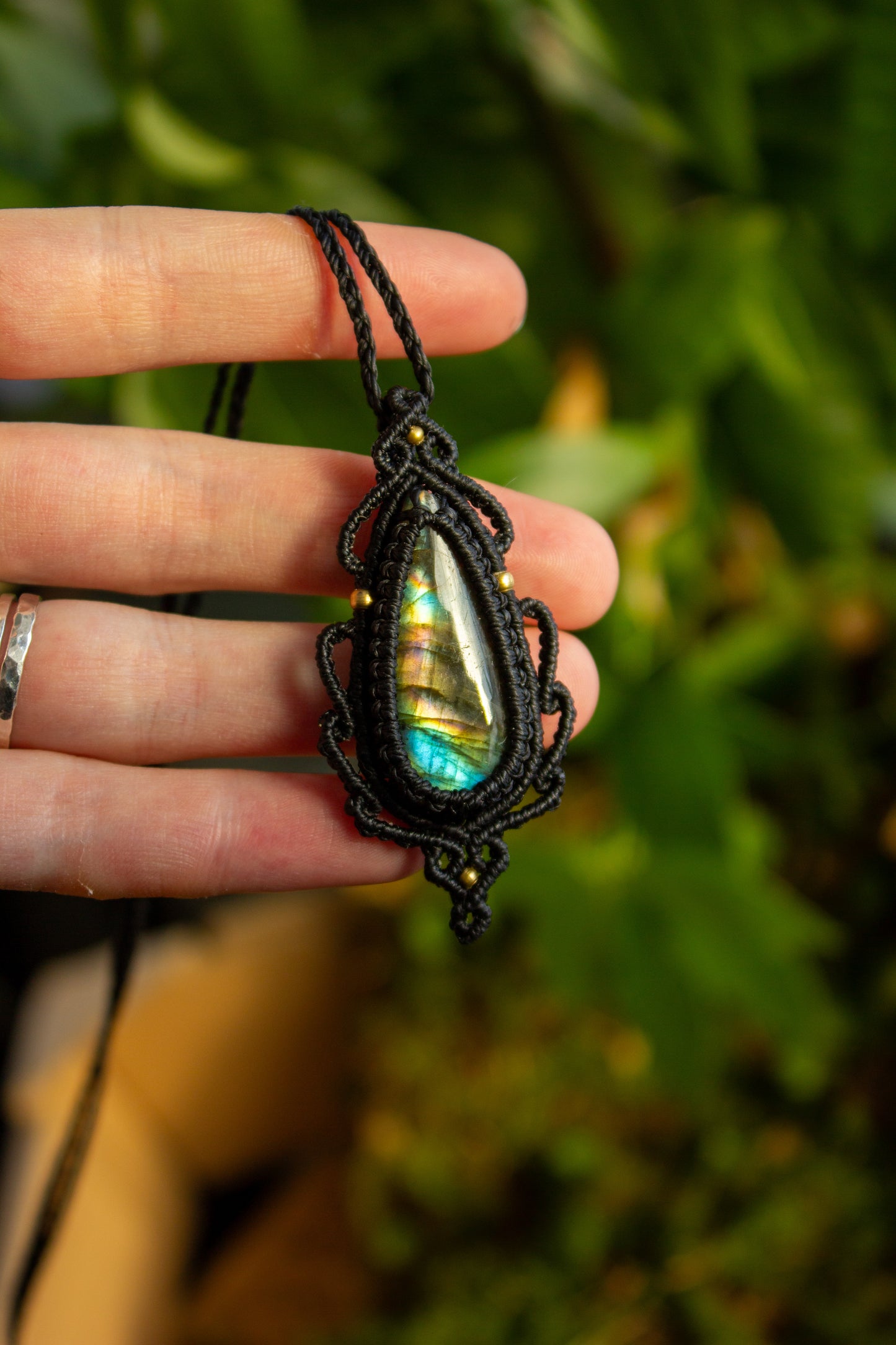 Labradorite • macrame necklace