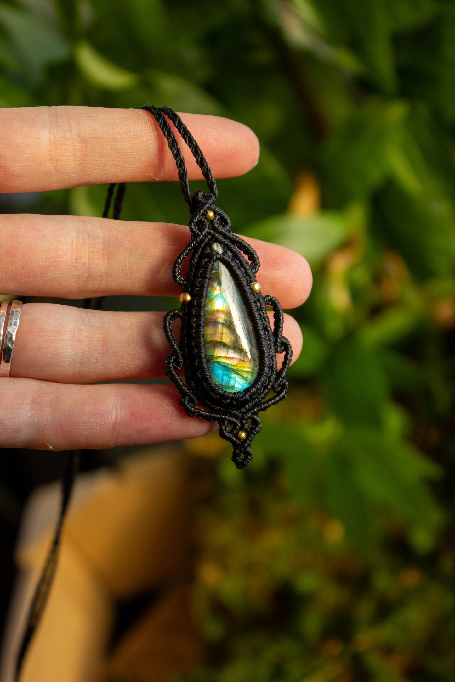 Labradorite • macrame necklace