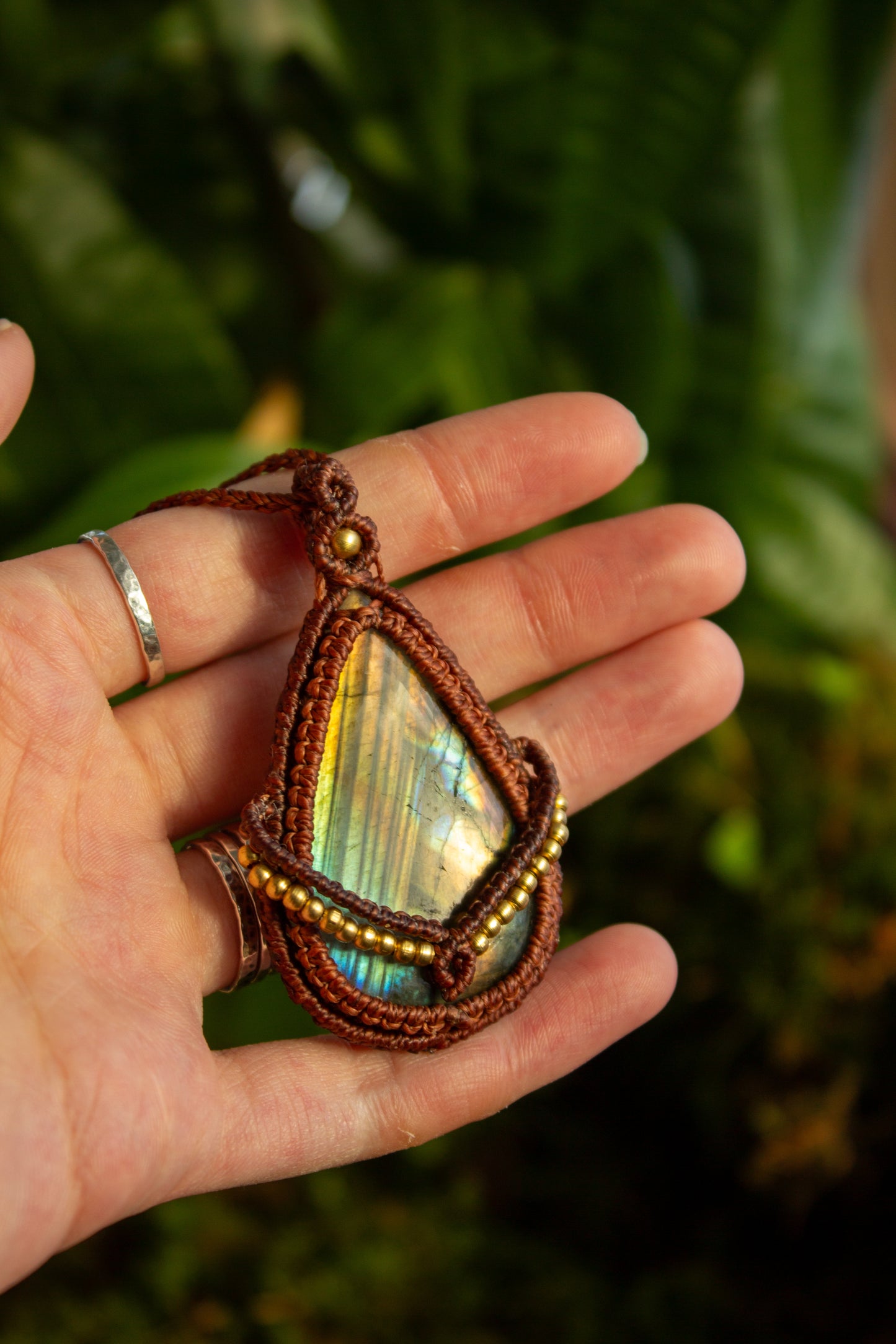 Labradorite • macrame necklace