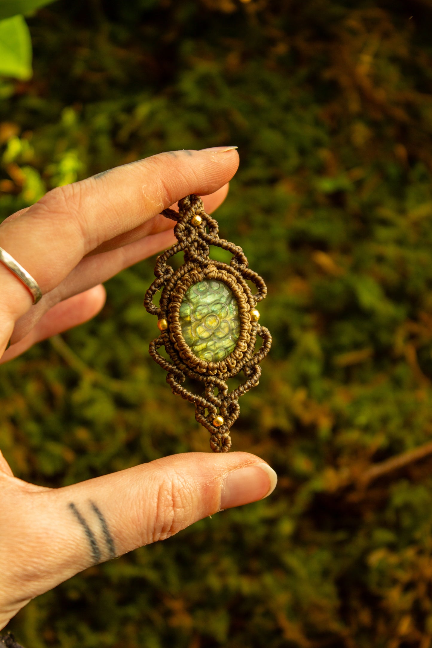 Labradorite • macrame necklace
