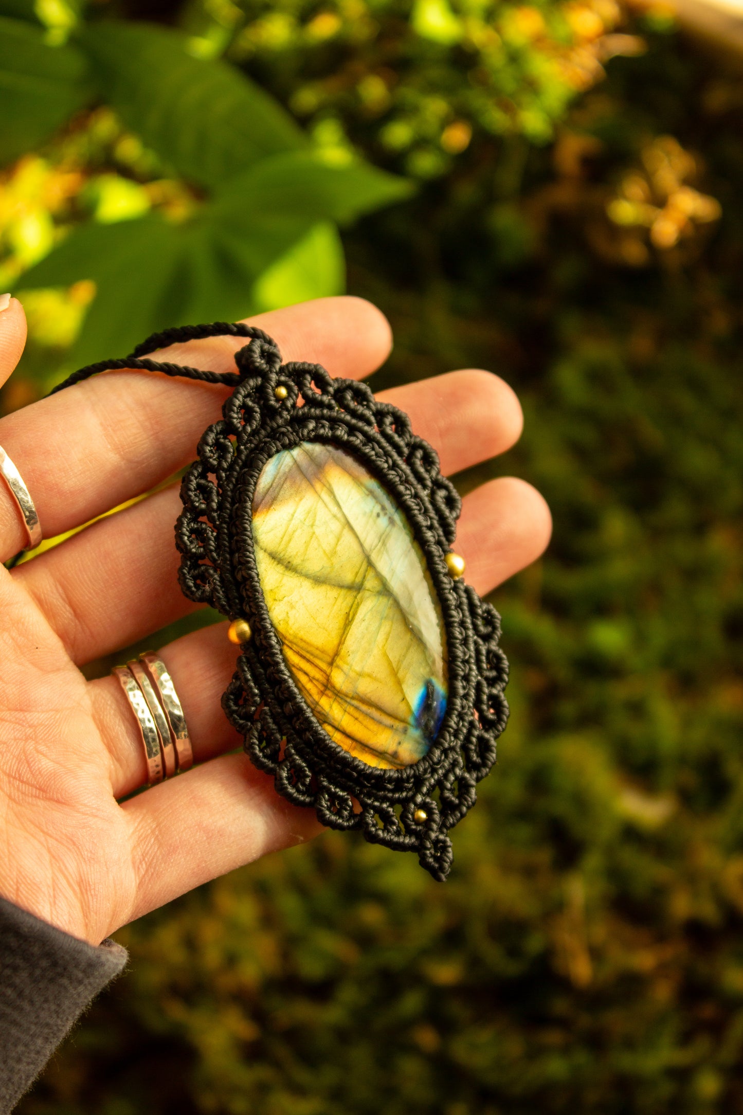 Labradorite • macrame necklace