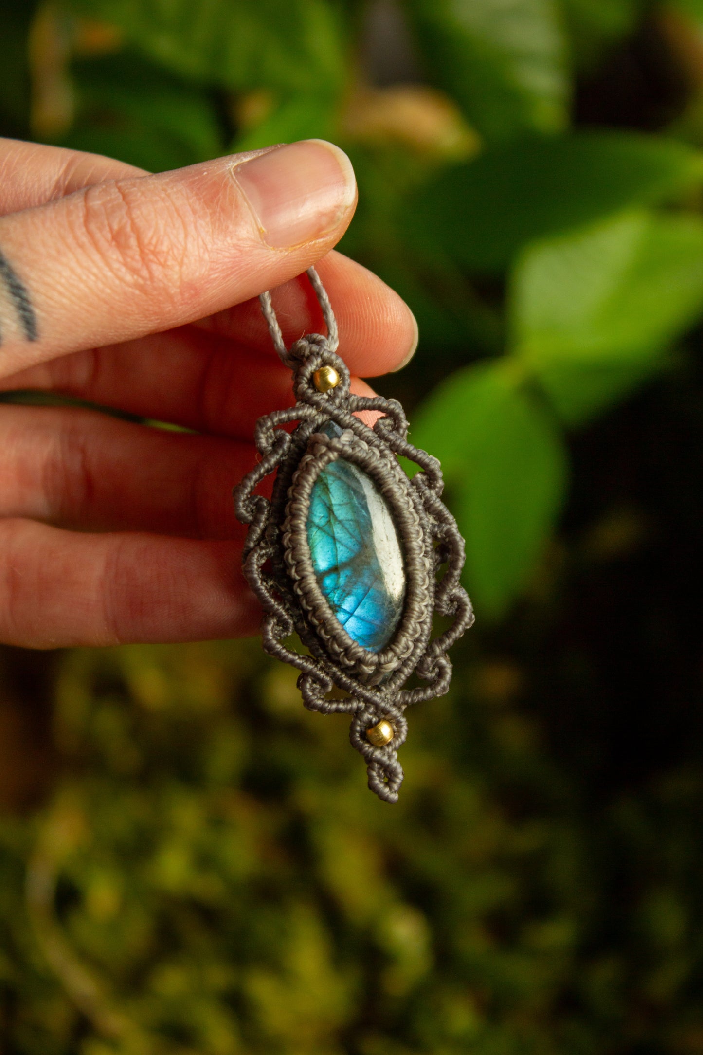 Labradorite • macrame necklace