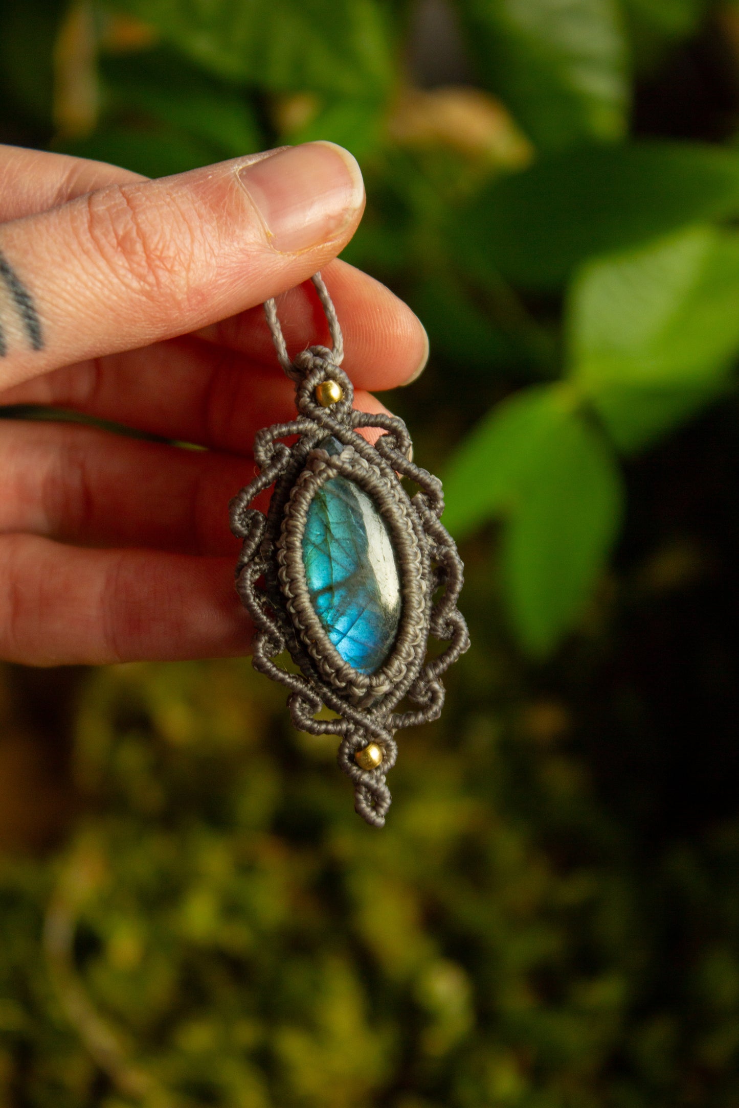 Labradorite • macrame necklace