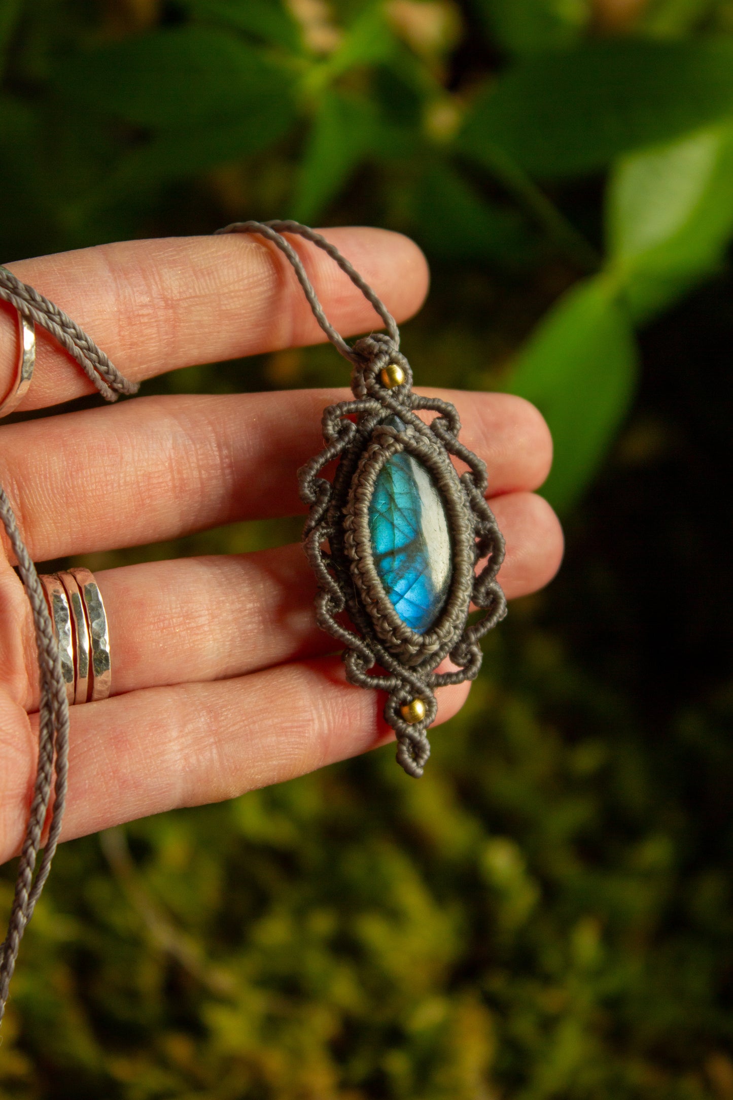 Labradorite • macrame necklace