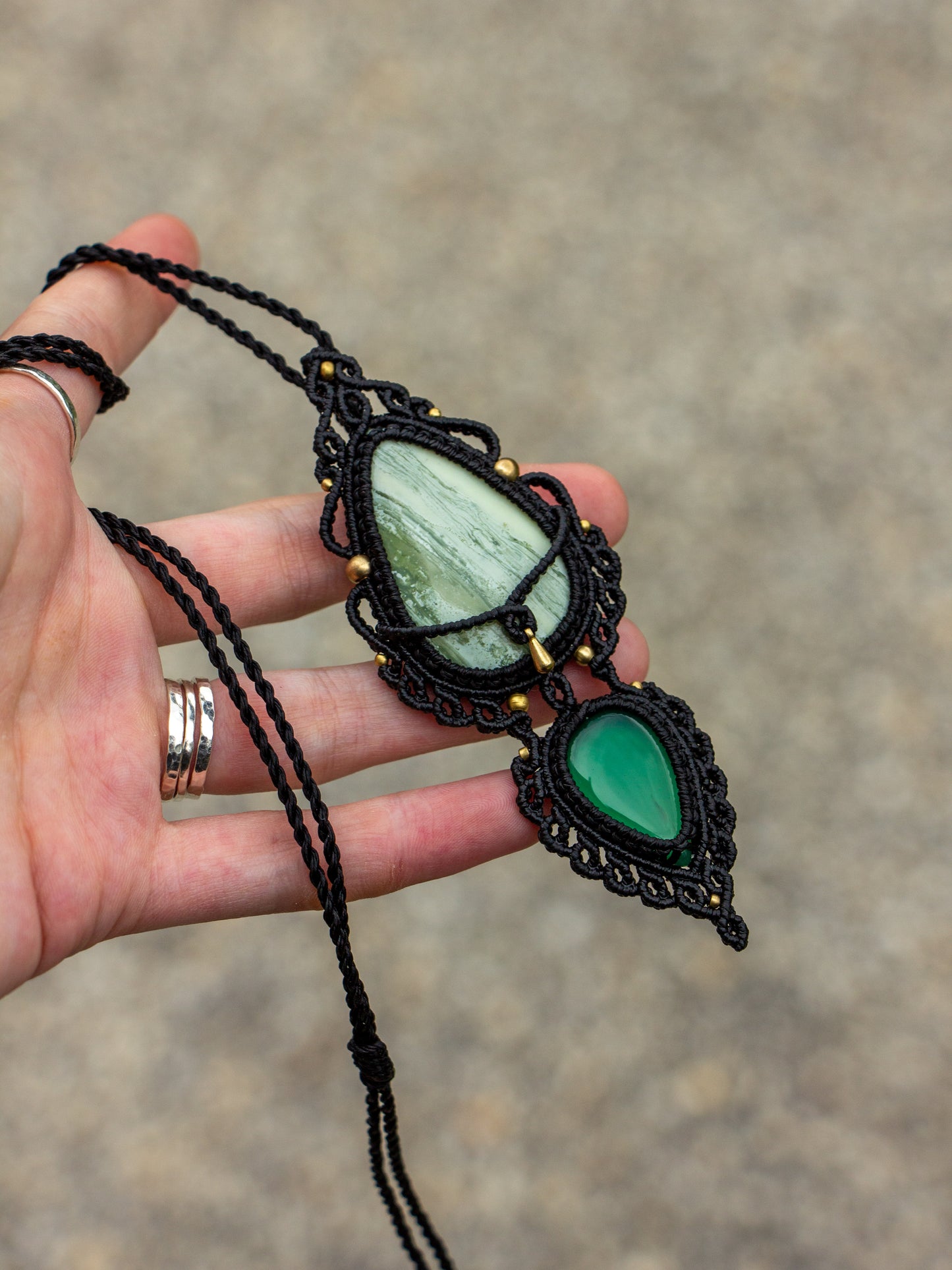 Serpentine & Green Onyx macrame necklace