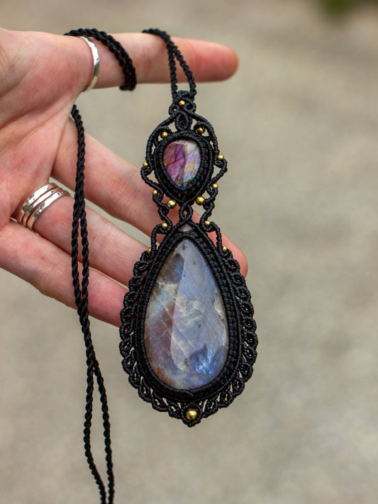 Belomorite & Labradorite macrame necklace