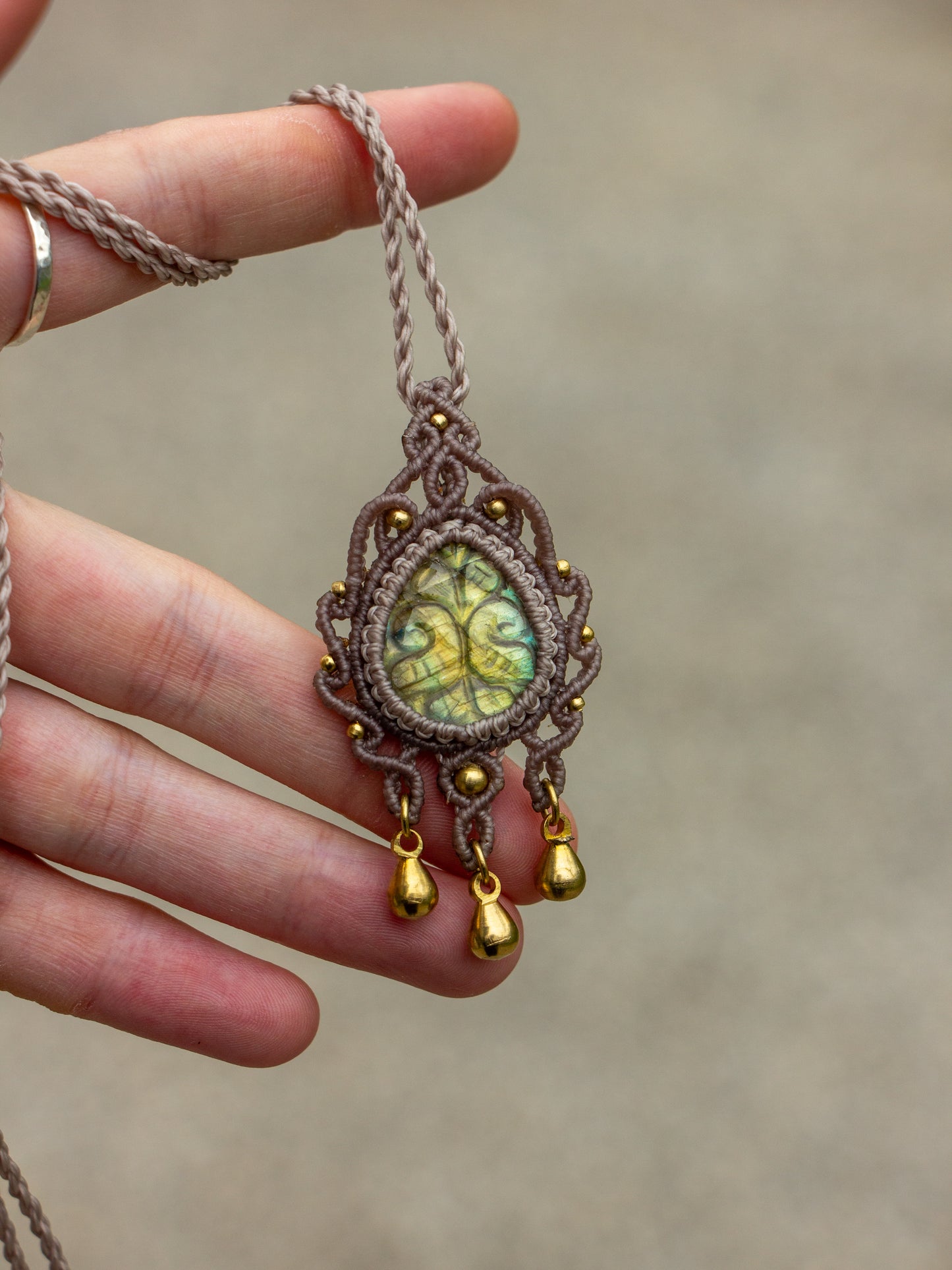 Labradorite macrame necklace