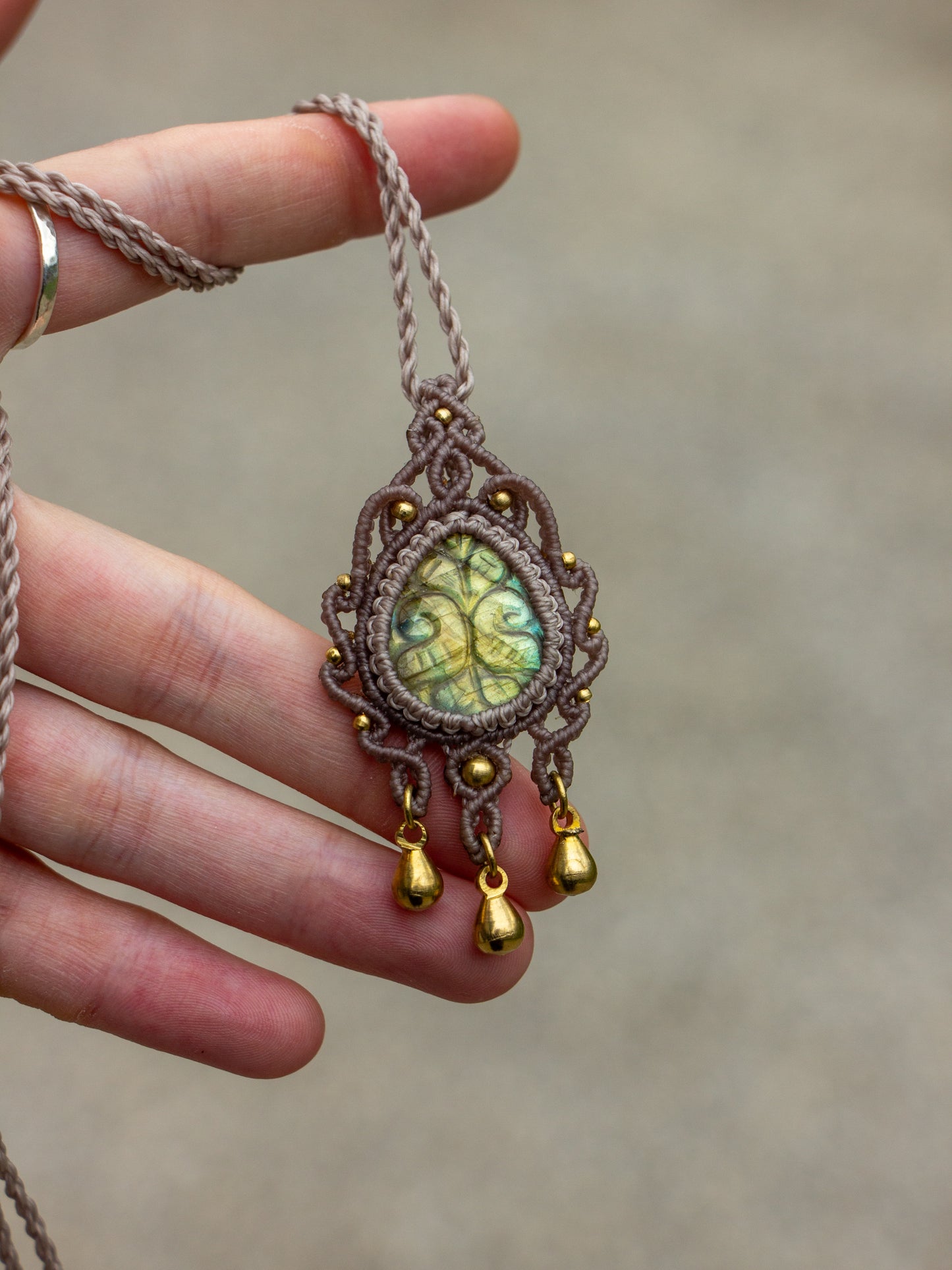 Labradorite macrame necklace
