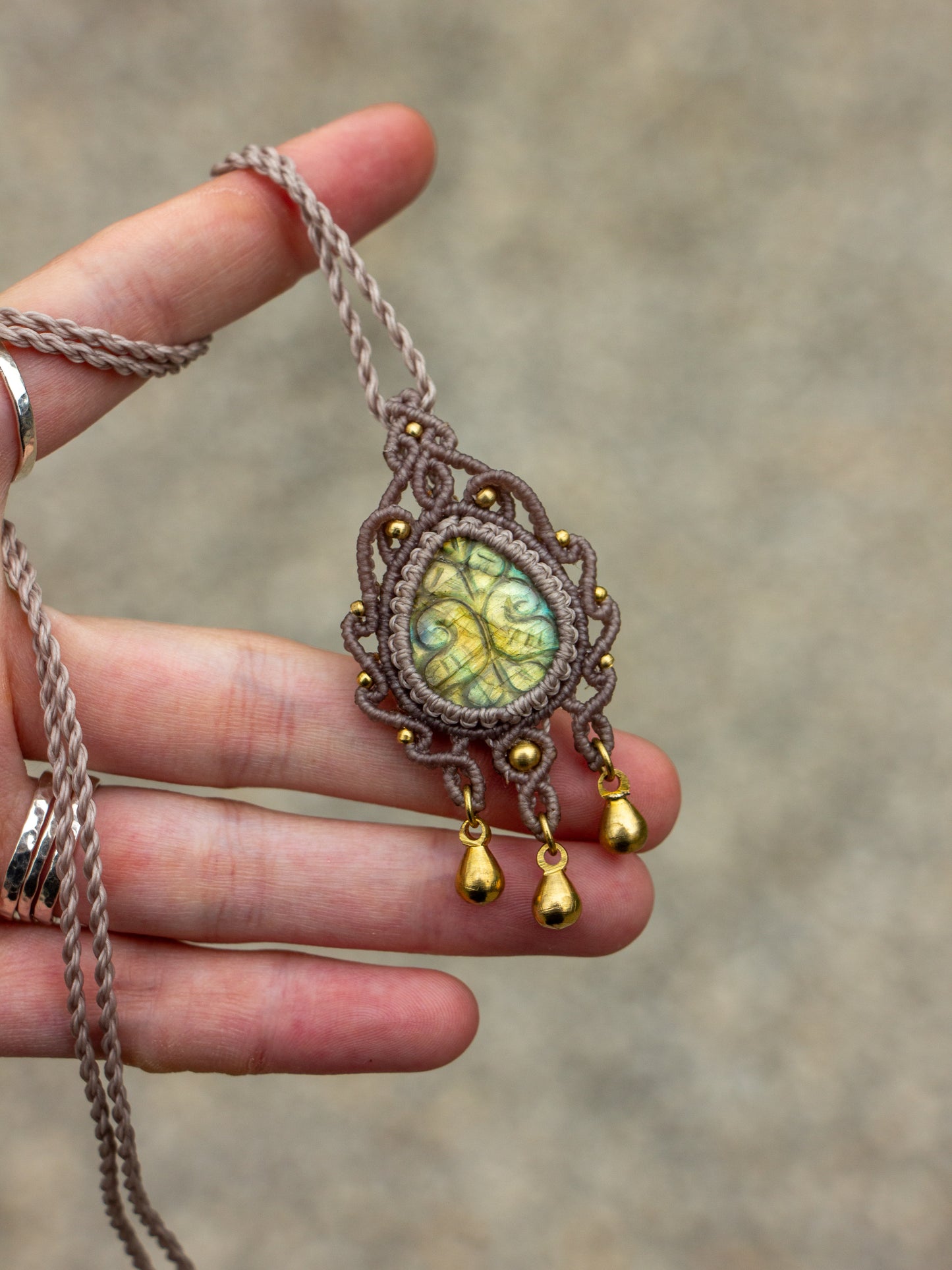 Labradorite macrame necklace