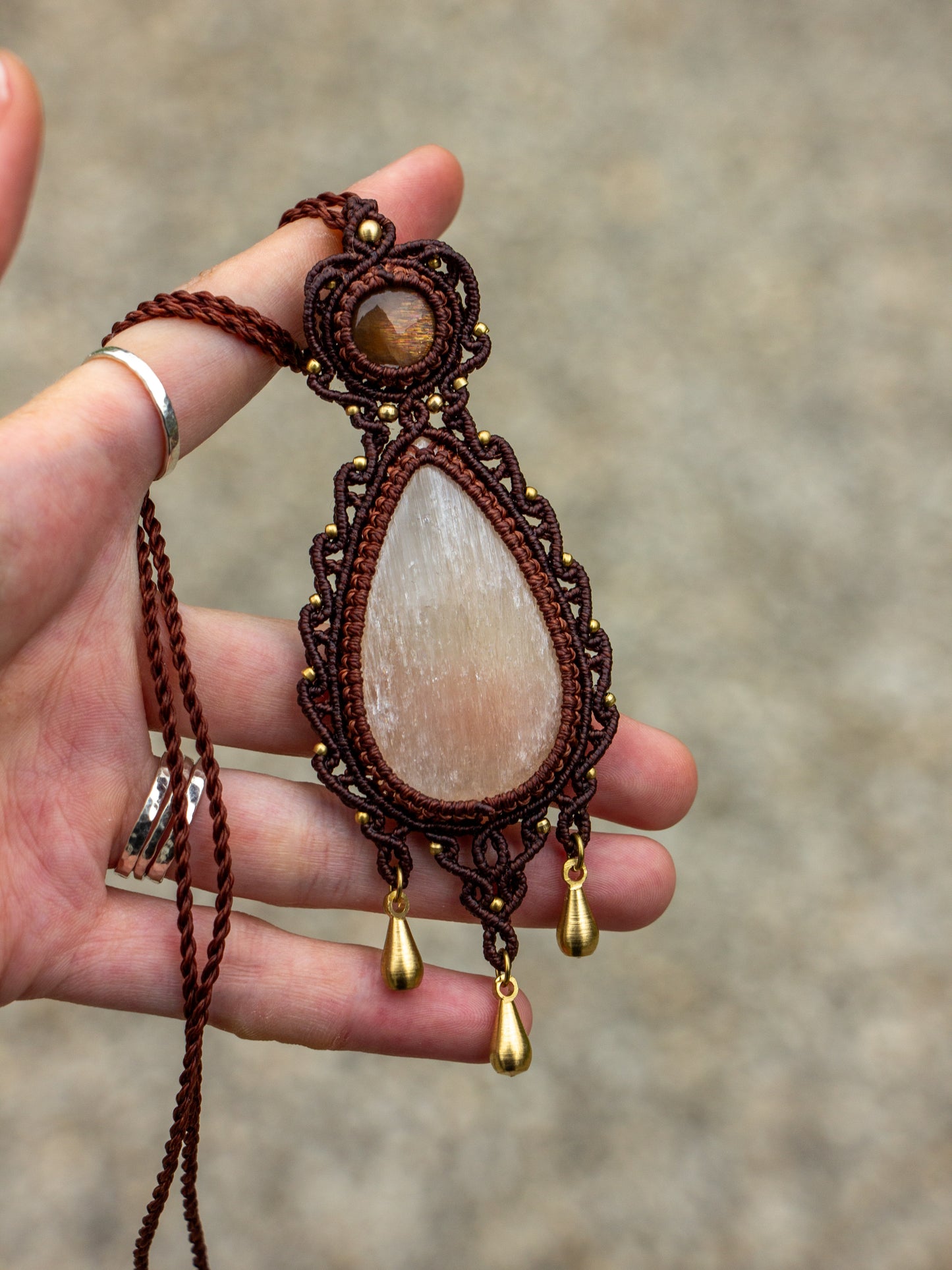 Sunstone & Orange Selenite macrame necklace