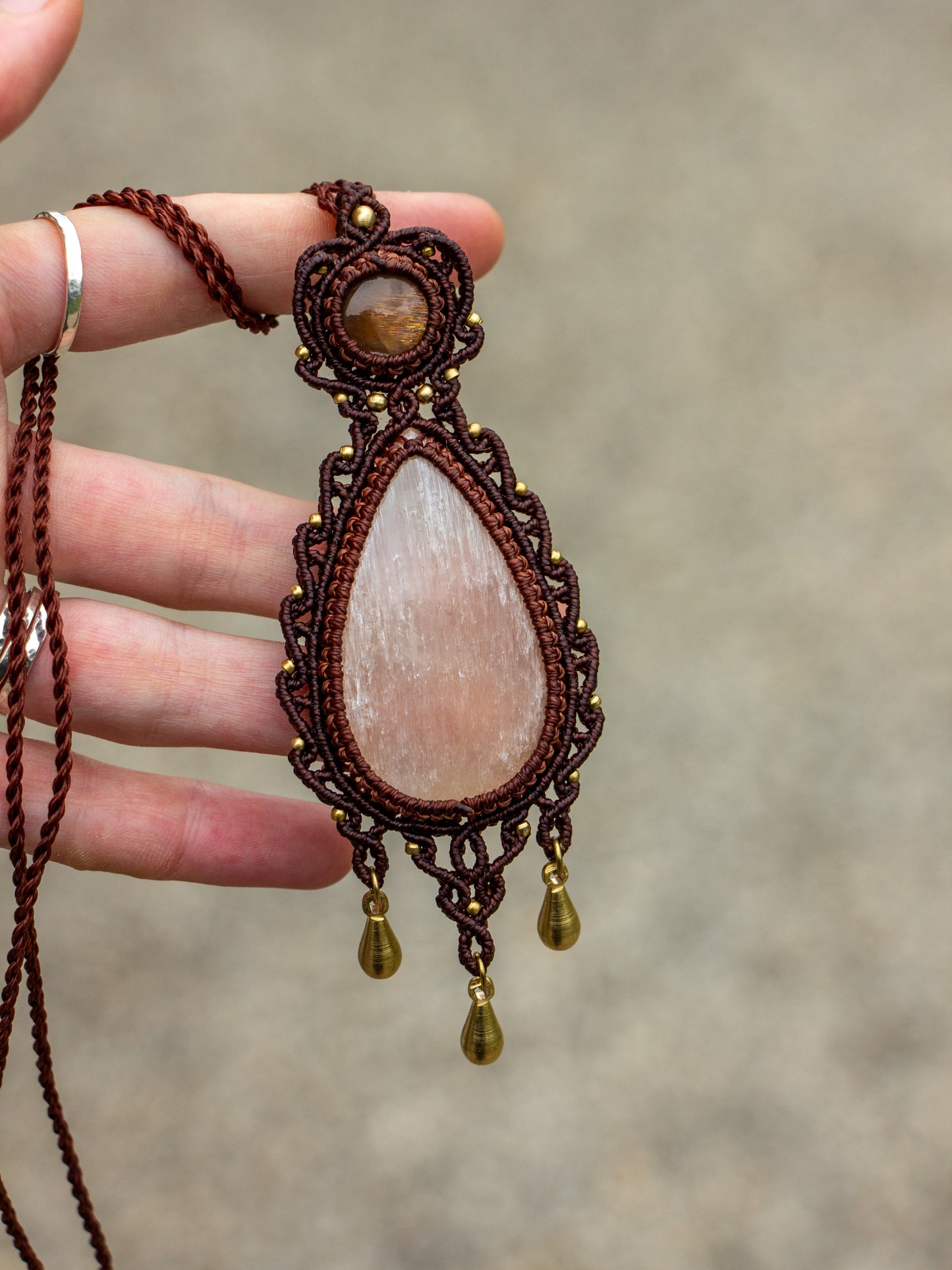 Sunstone & Orange Selenite macrame necklace