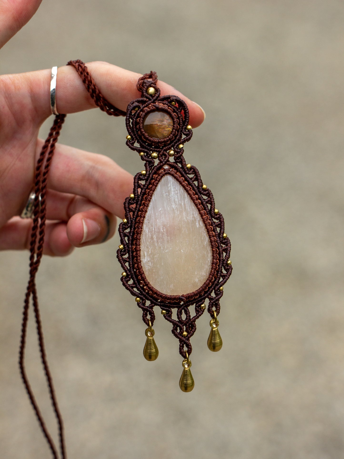 Sunstone & Orange Selenite macrame necklace