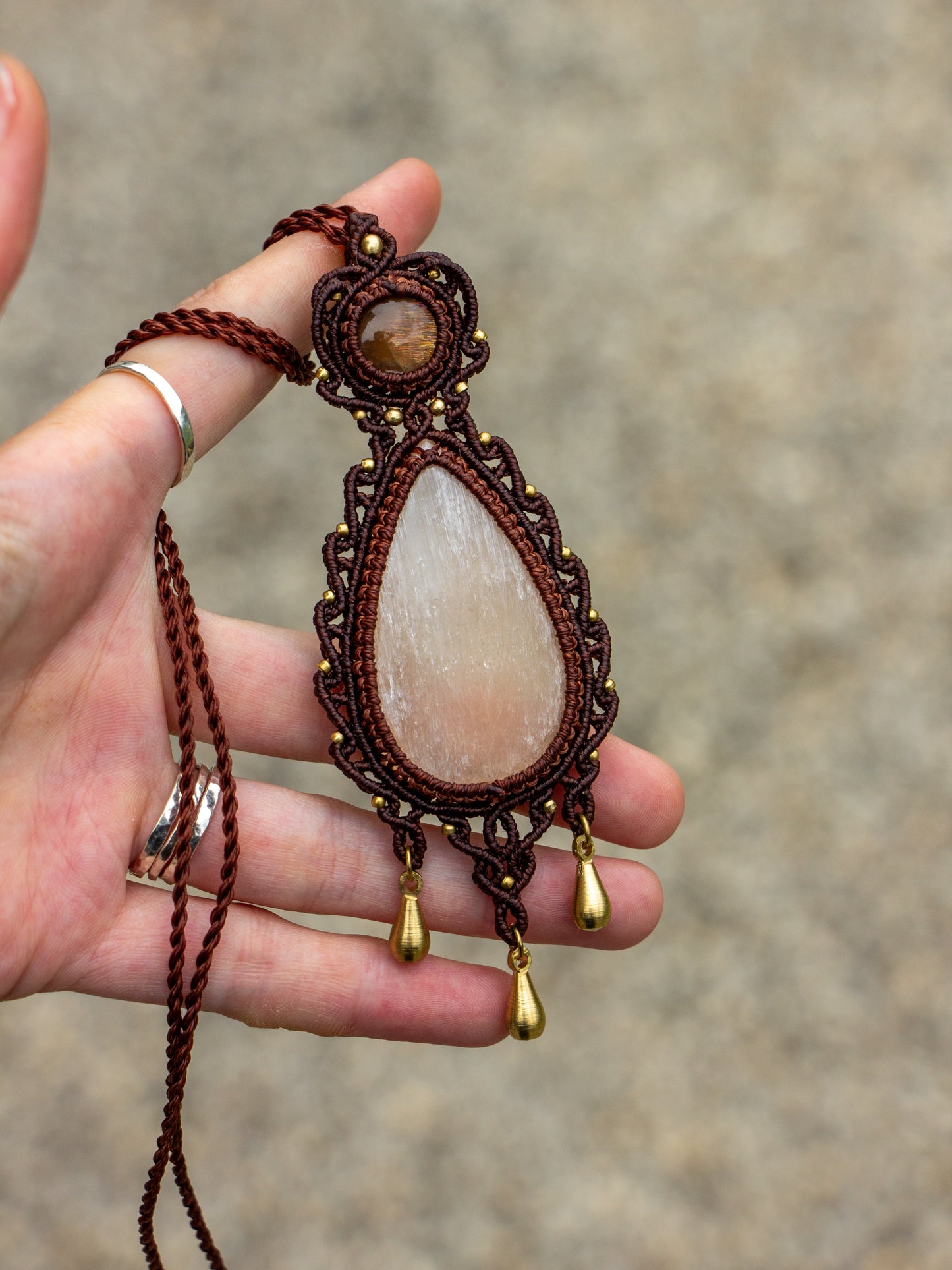 Sunstone & Orange Selenite macrame necklace