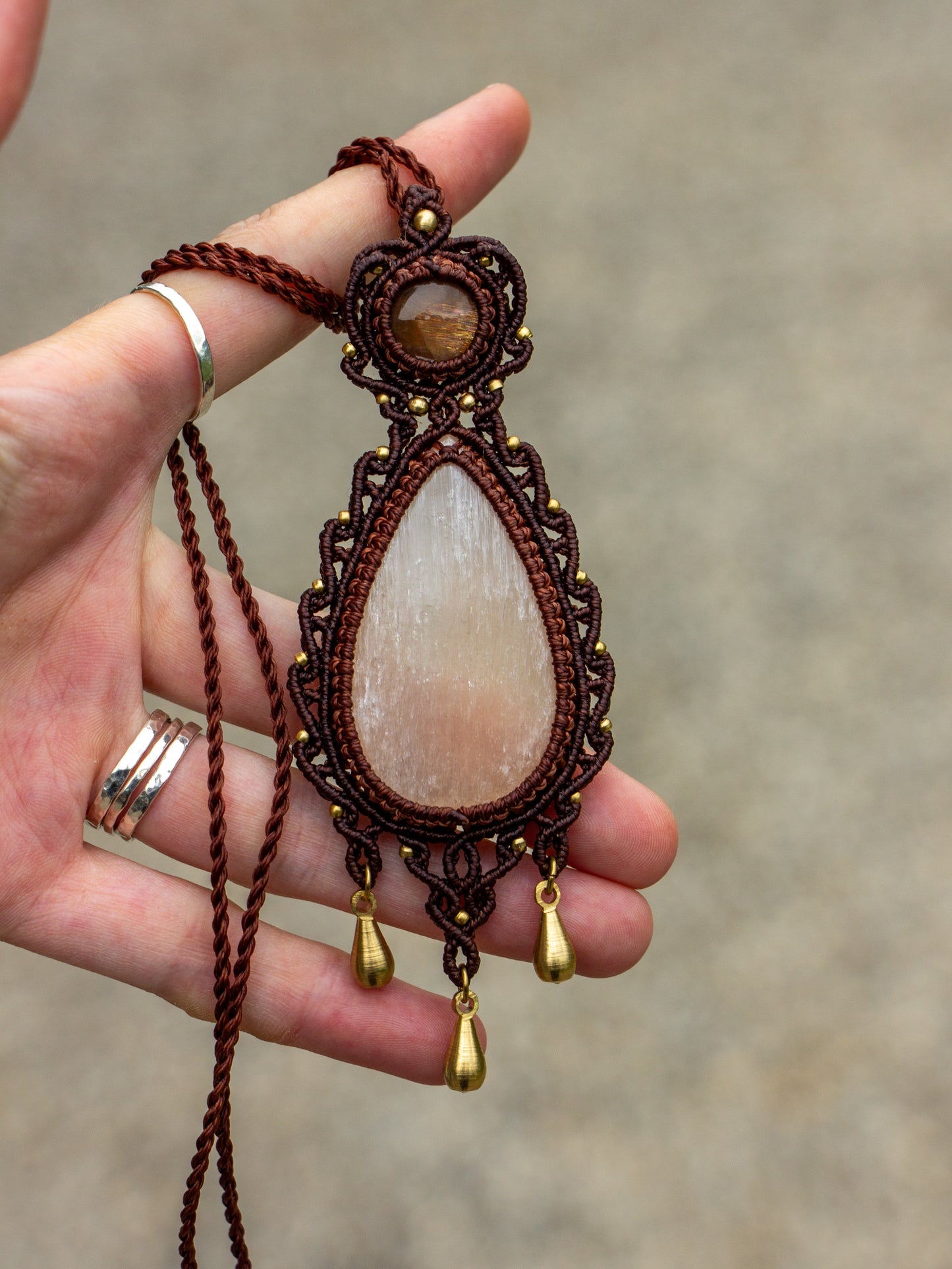 Sunstone & Orange Selenite macrame necklace