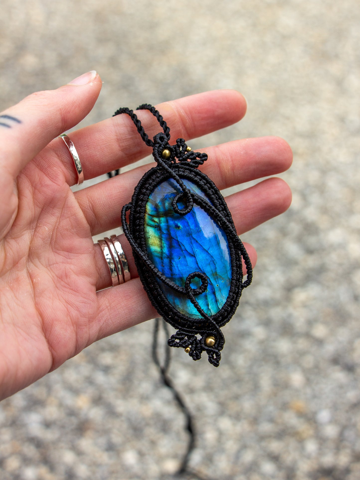 Labradorite macrame necklace