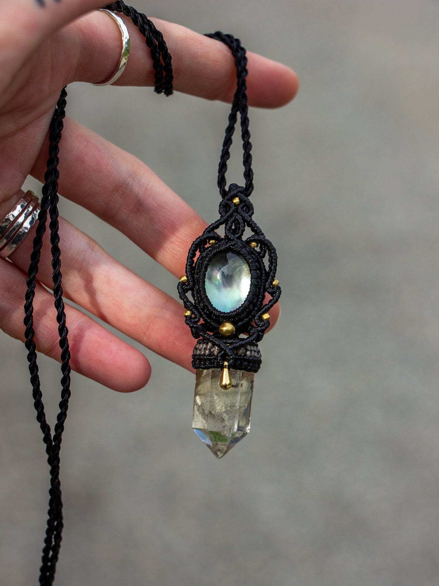 Mother of Pearl & Garden Quartz macrame necklace