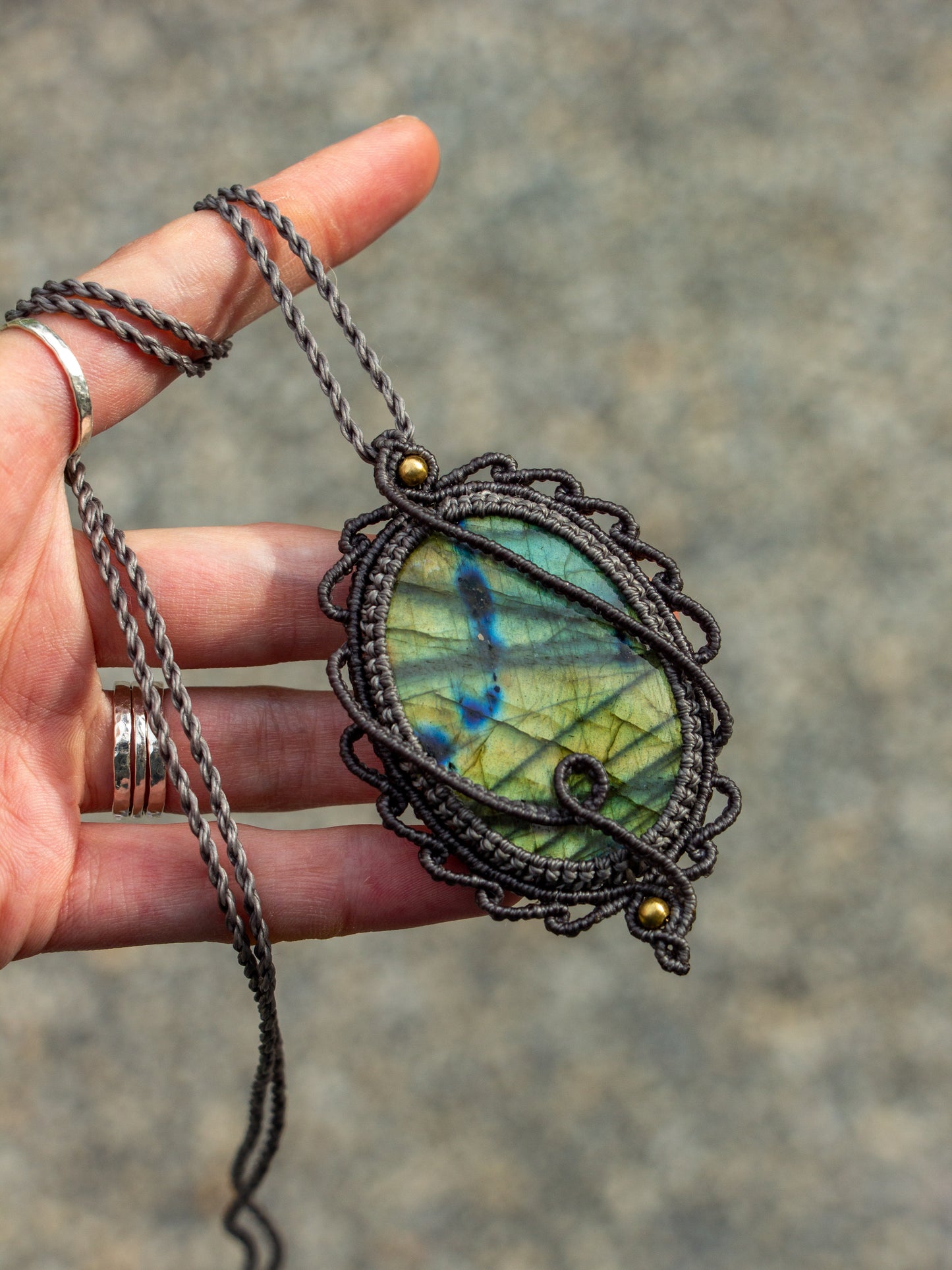 Labradorite macrame necklace