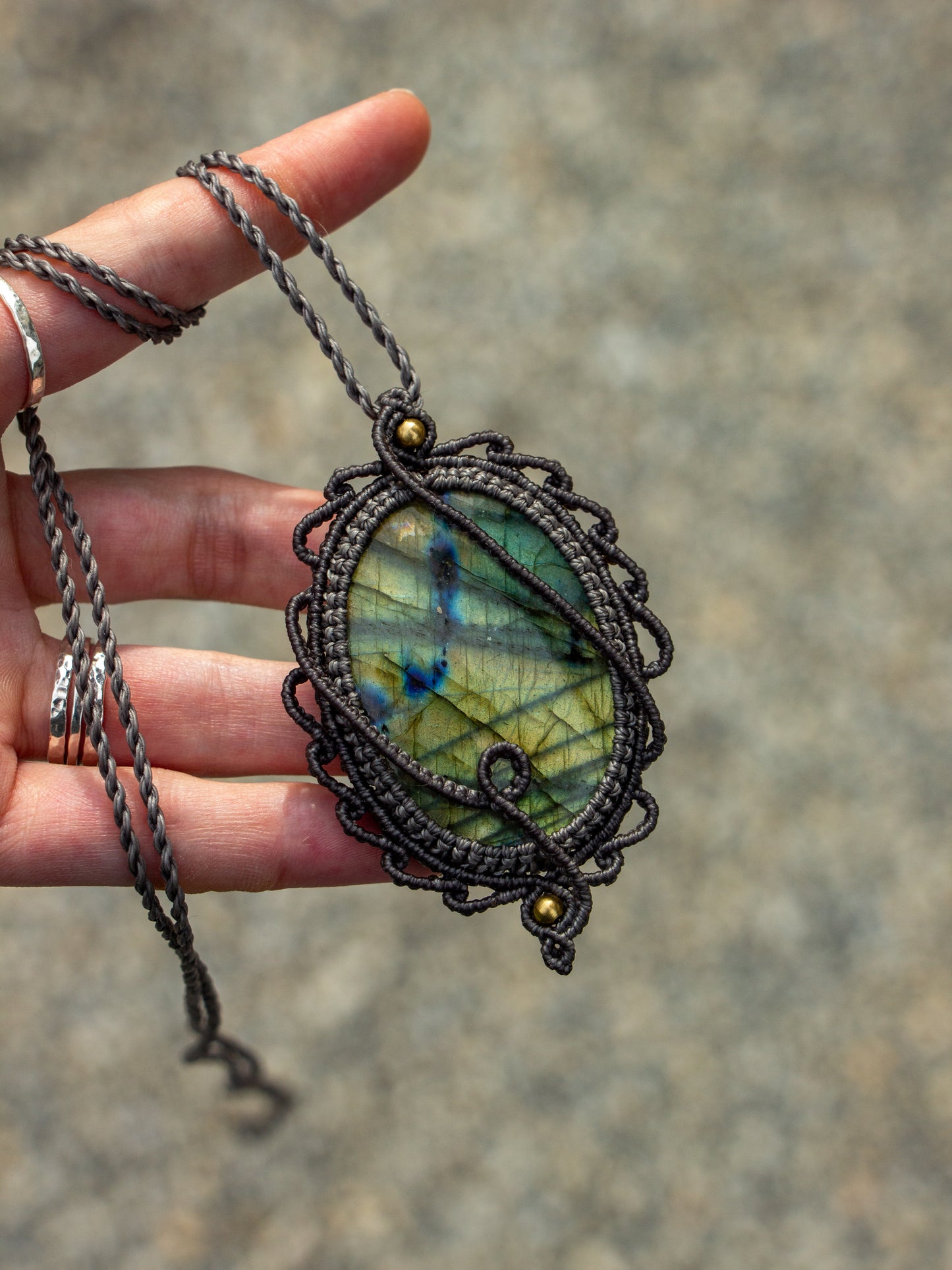 Labradorite macrame necklace
