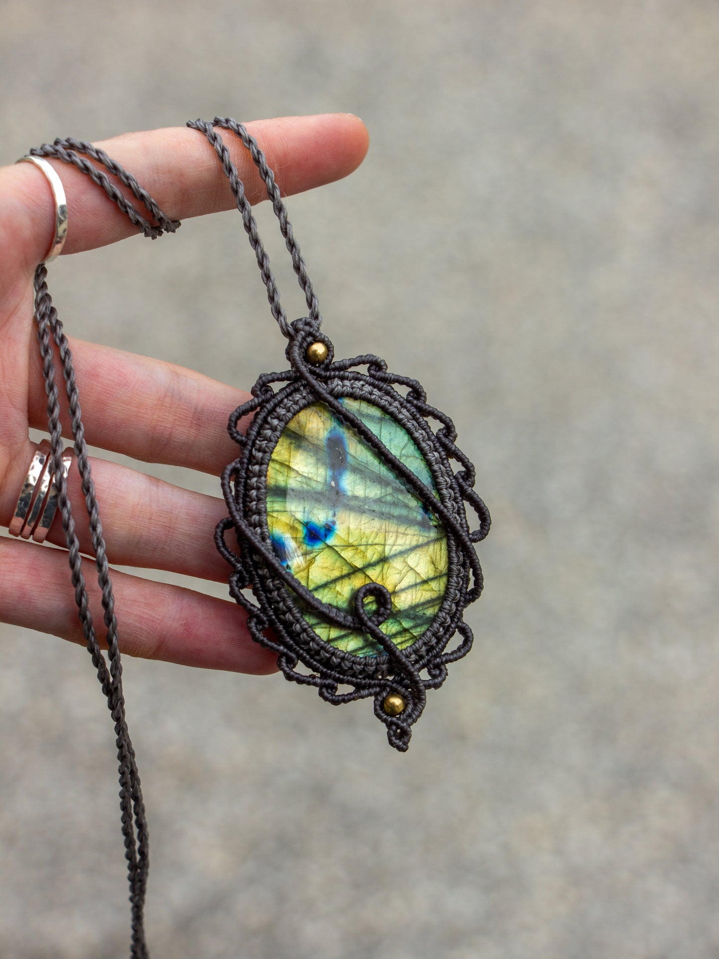 Labradorite macrame necklace