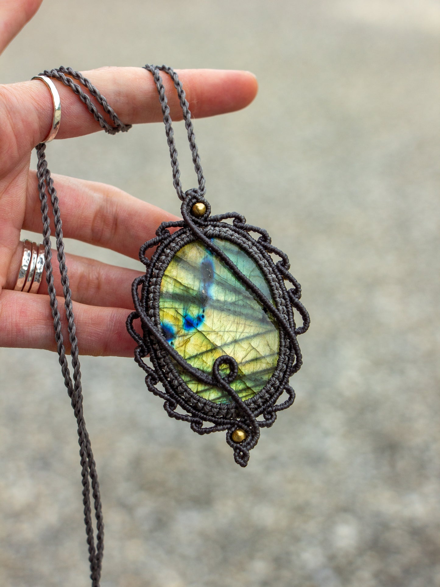 Labradorite macrame necklace