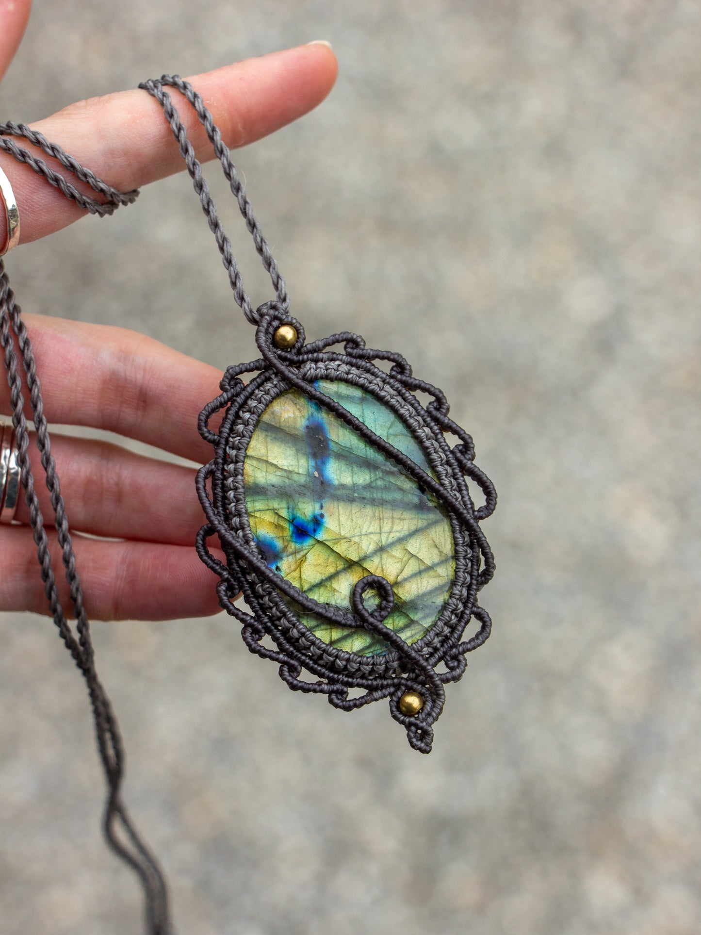Labradorite macrame necklace