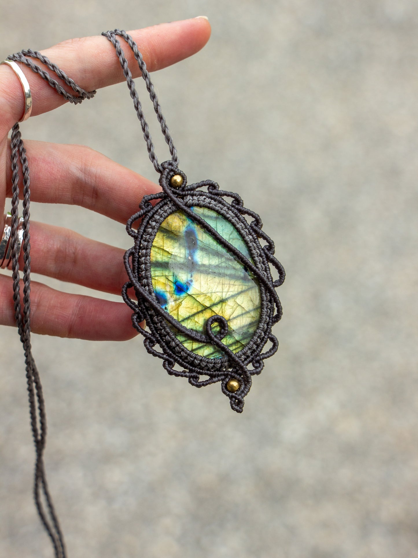 Labradorite macrame necklace