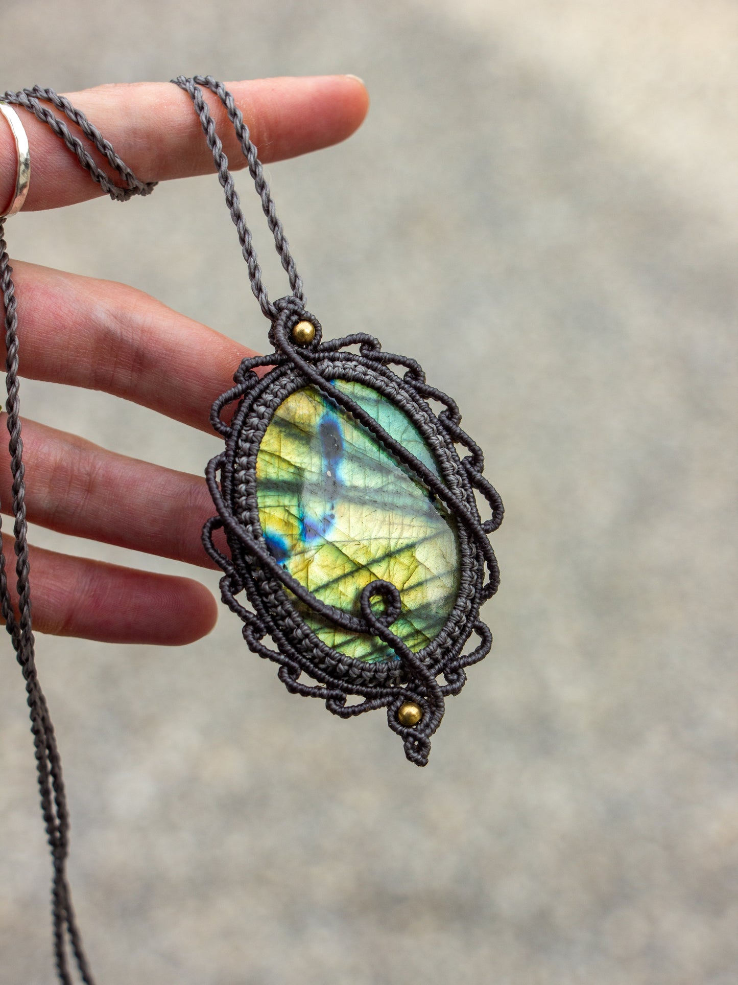 Labradorite macrame necklace